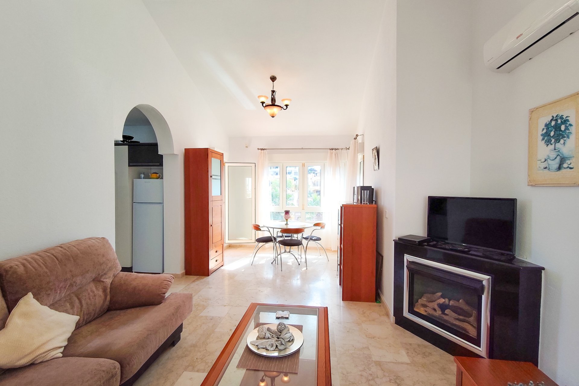 Resale - Villa -
Villamartin - Costa Blanca