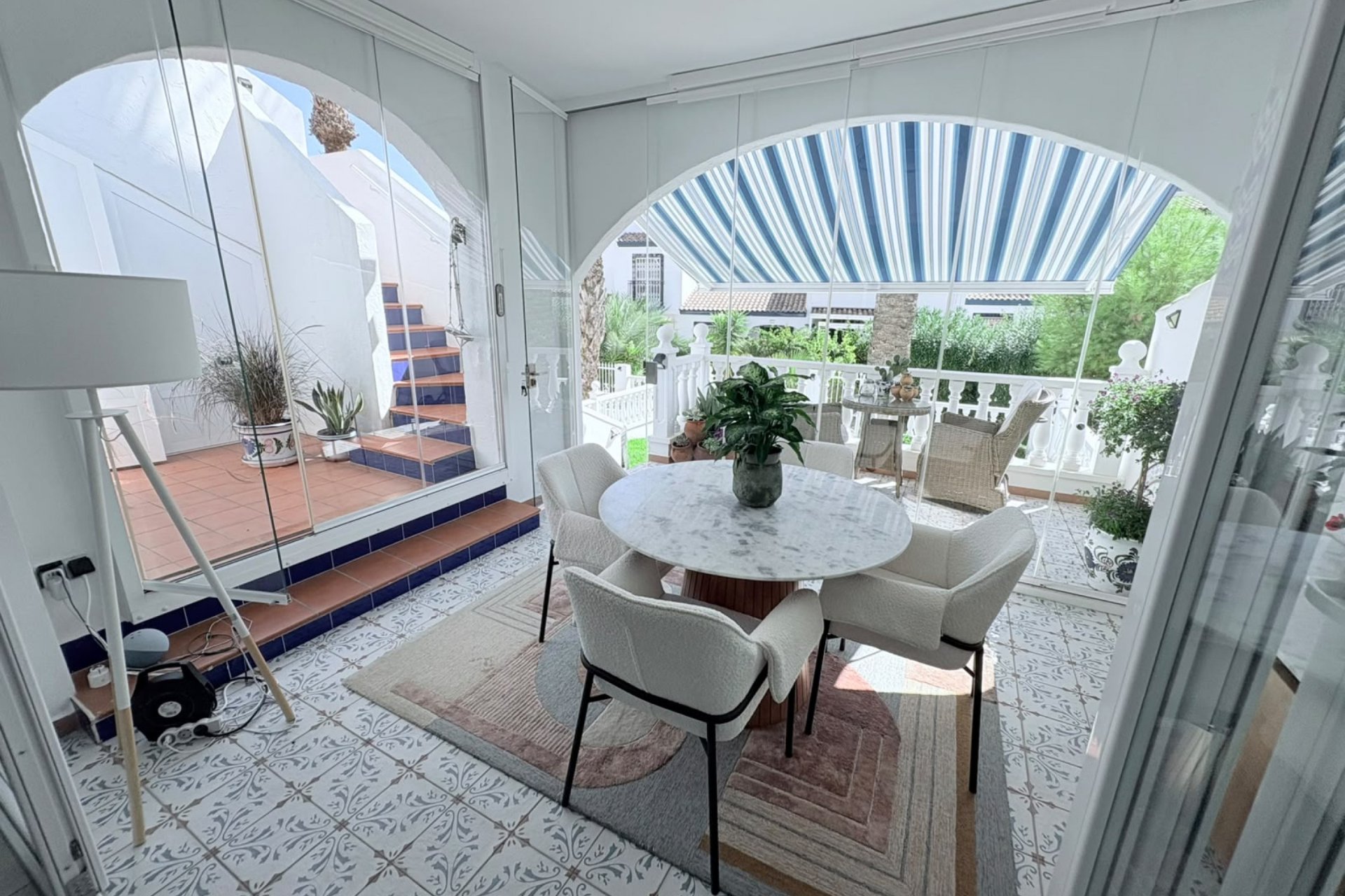Resale - Villa -
Villamartin - Costa Blanca