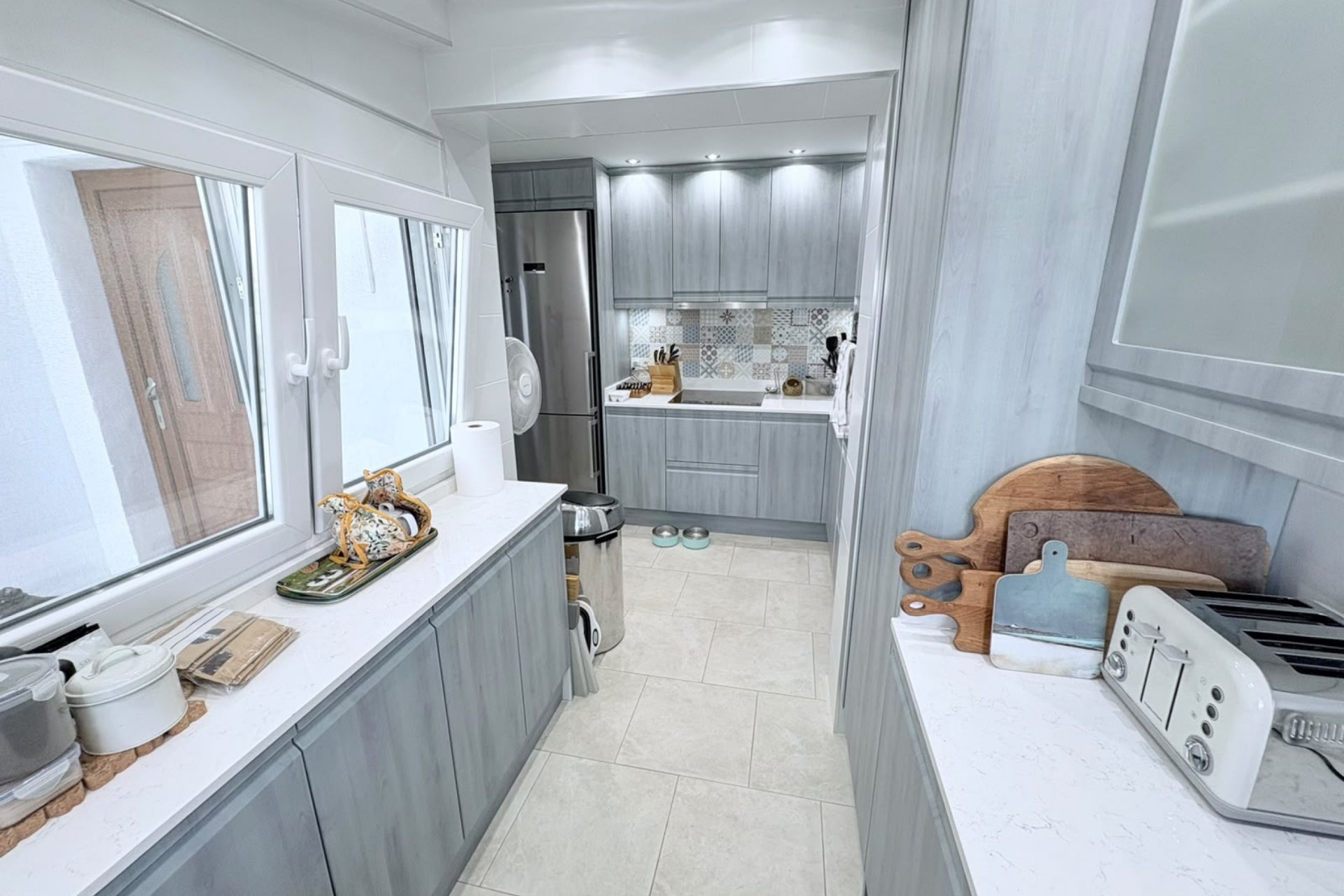 Resale - Villa -
Villamartin - Costa Blanca