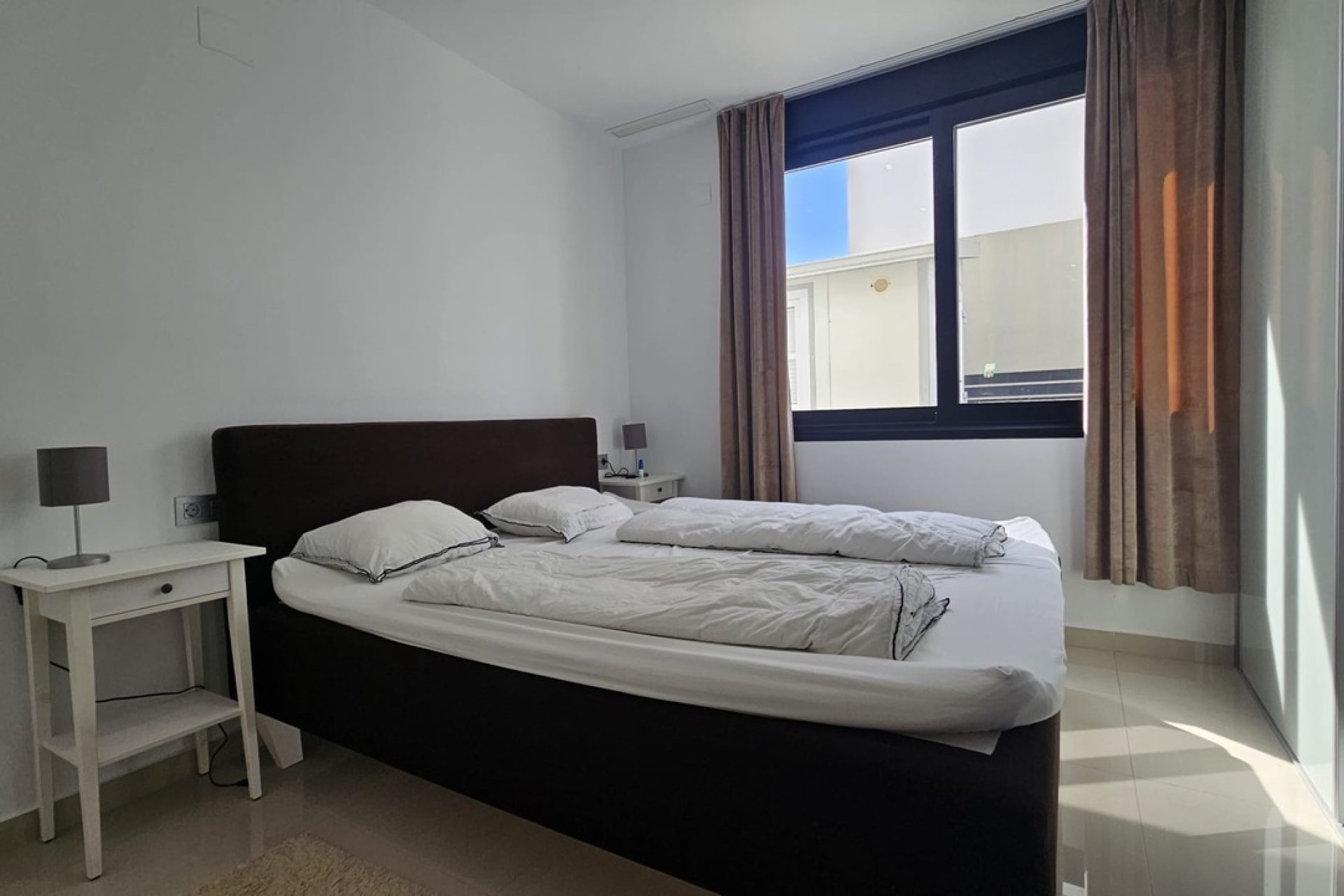 Resale - Villa -
Villamartin - Costa Blanca