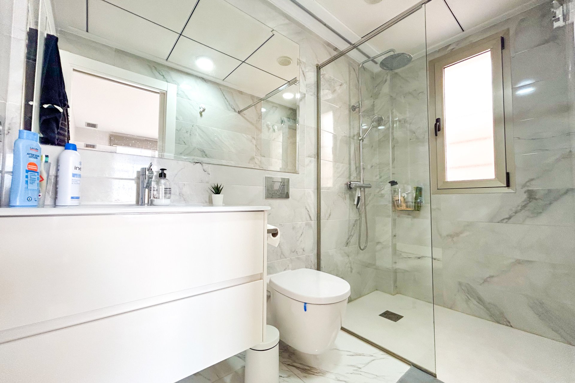 Resale - Villa -
Villamartin - Costa Blanca