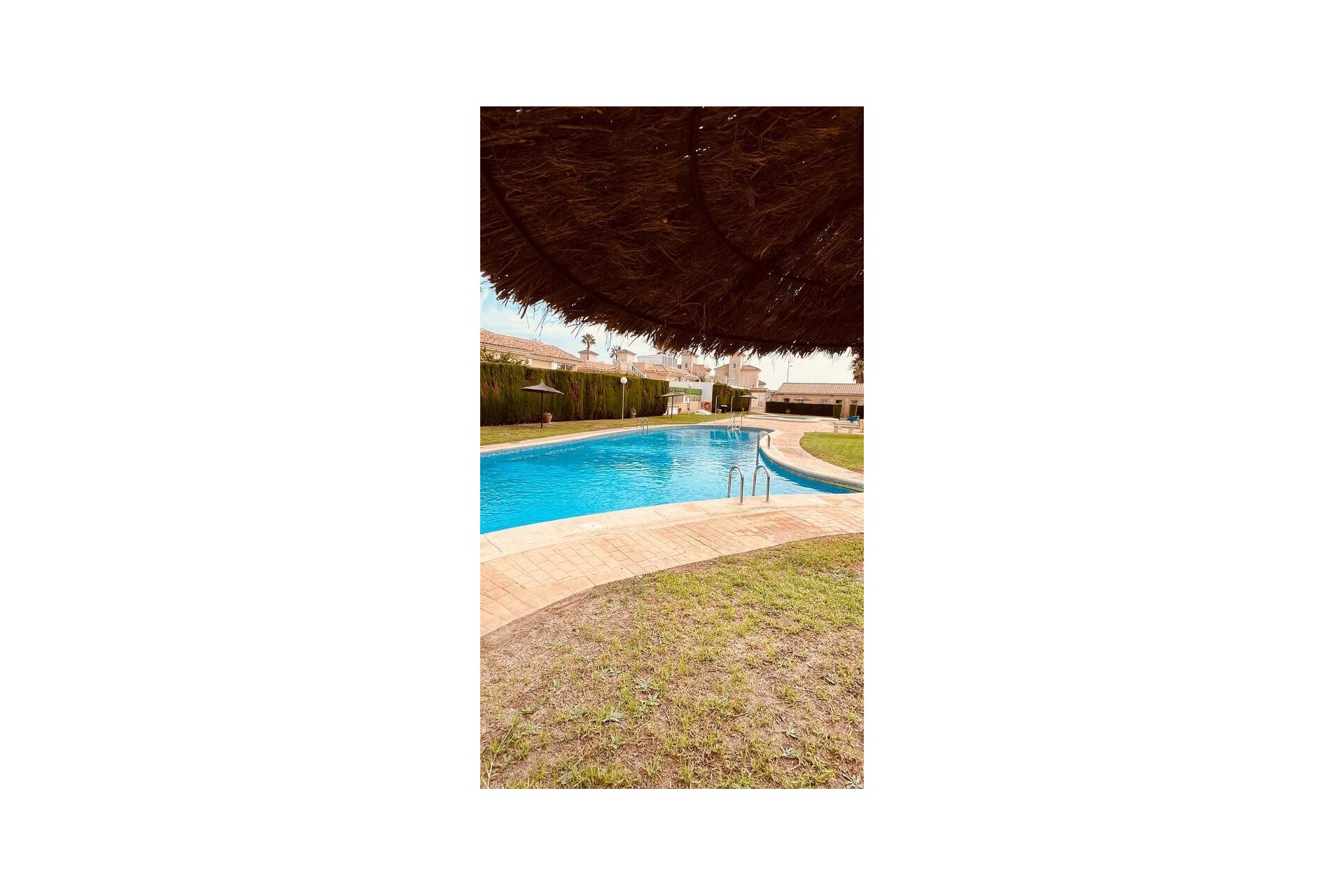Resale - Villa -
Villamartin - Costa Blanca