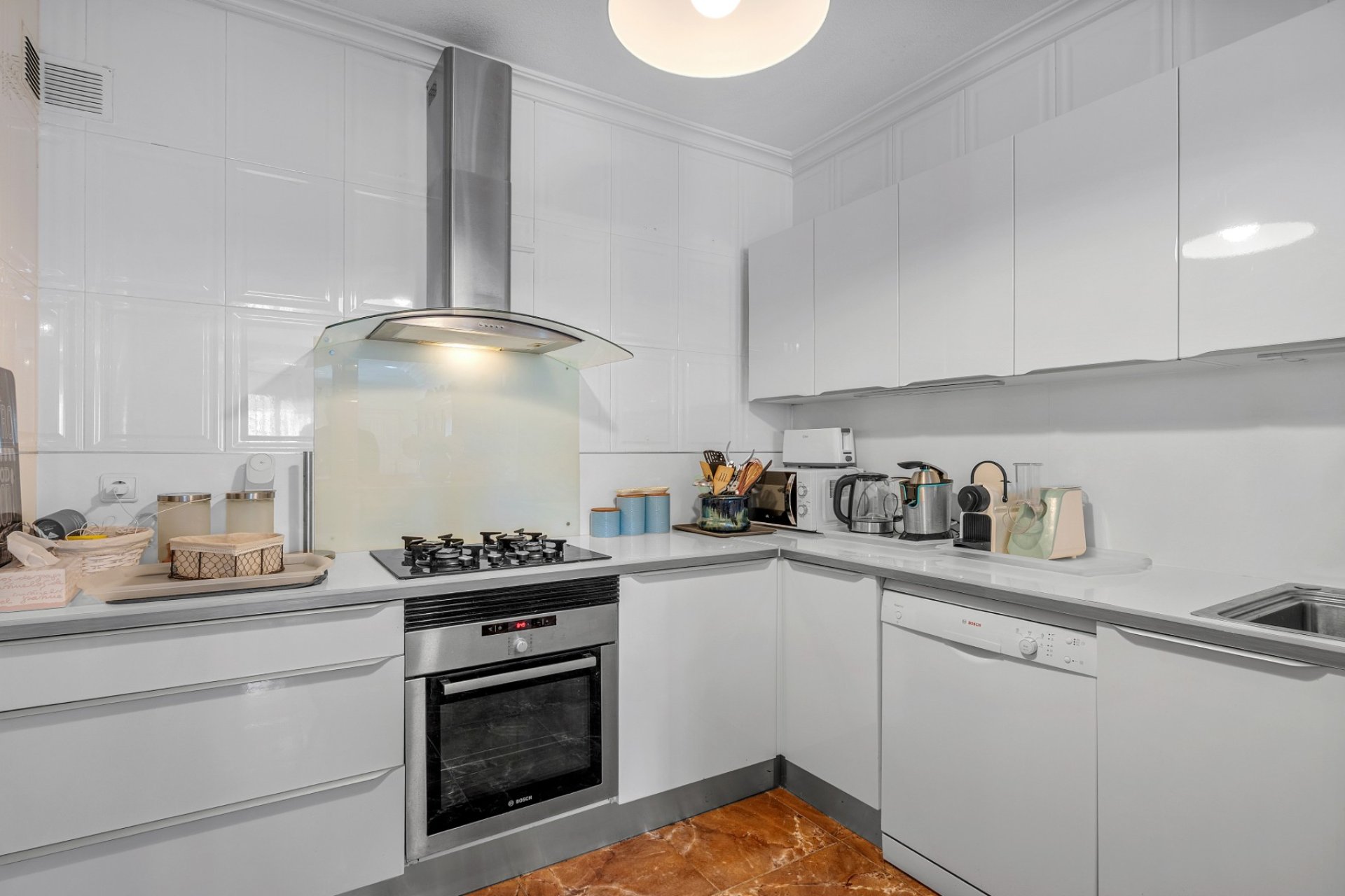 Resale - Villa -
Villamartin - Costa Blanca