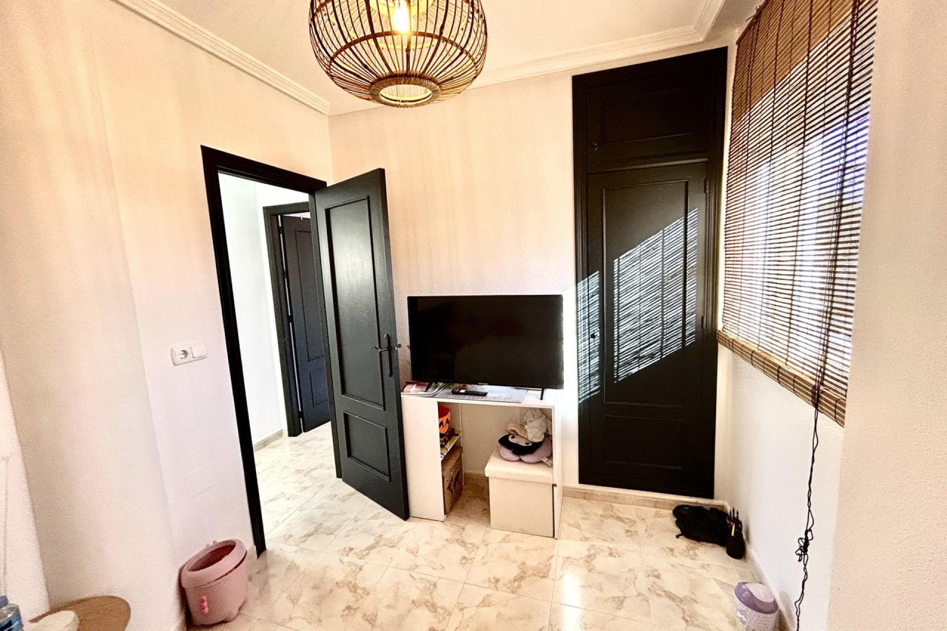 Resale - Villa -
Villamartin - Costa Blanca