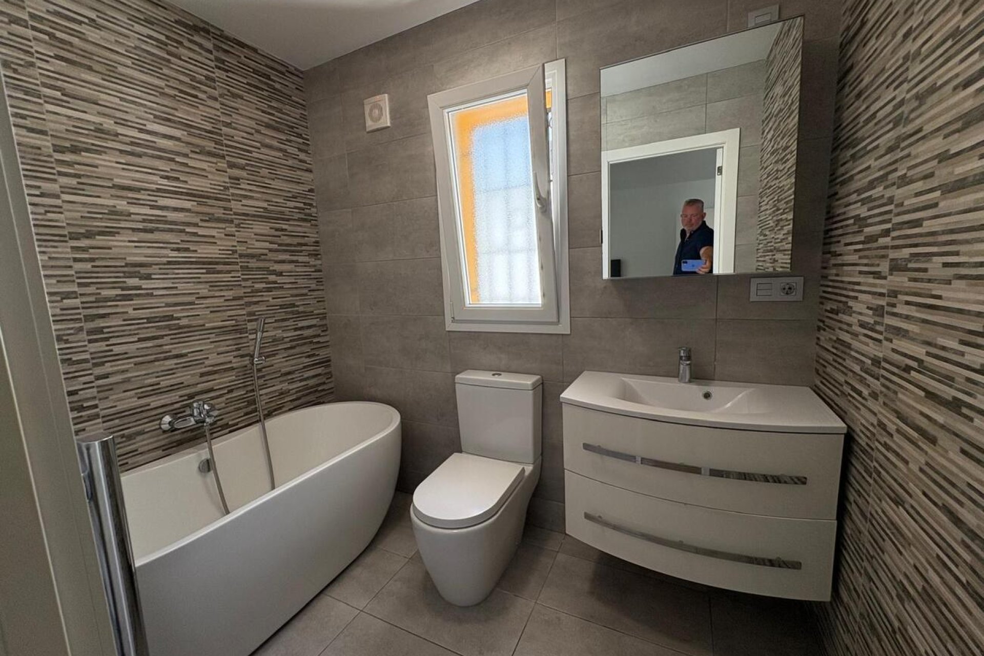 Resale - Villa -
Villamartin - Los Dolses
