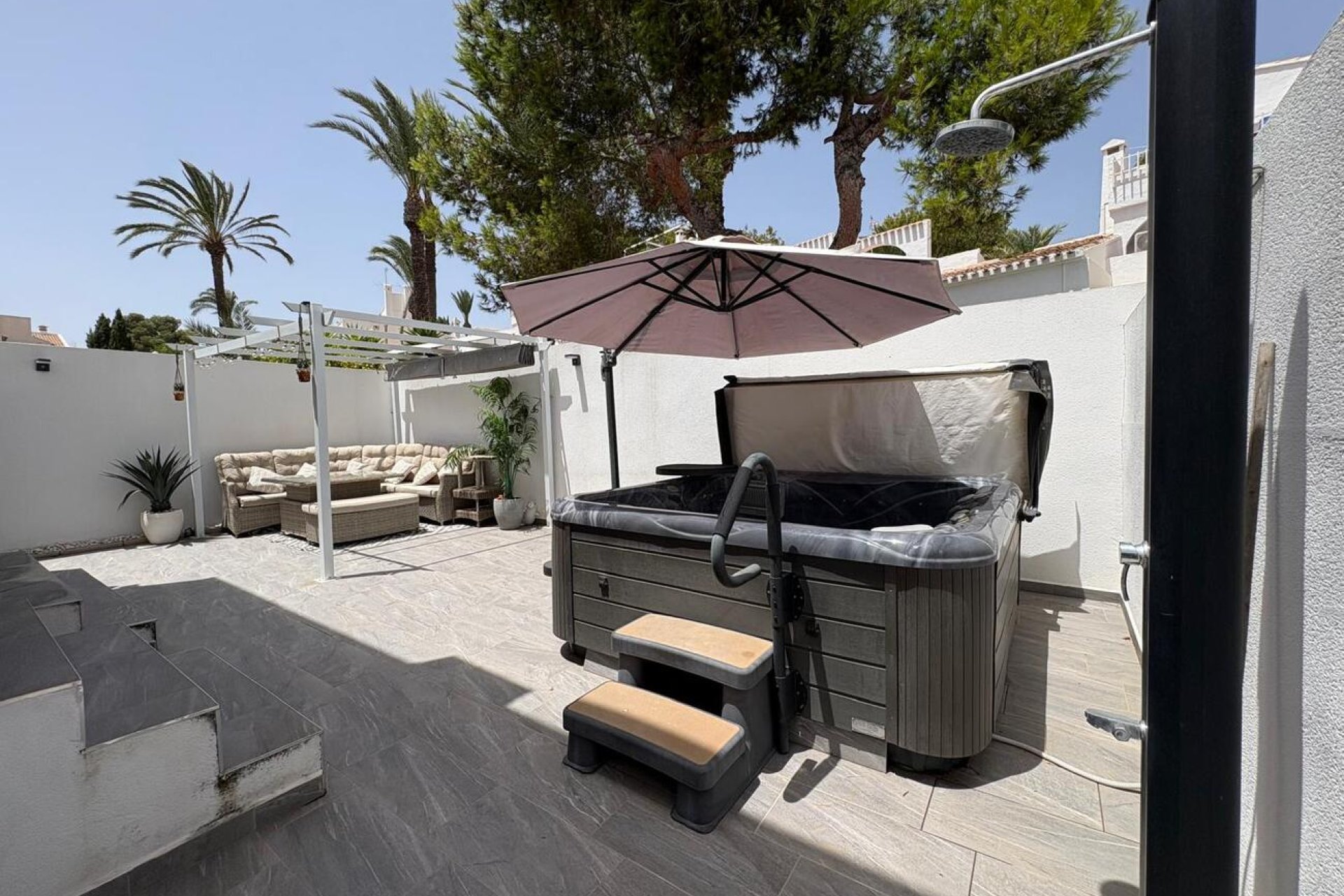 Resale - Villa -
Villamartin - Los Dolses