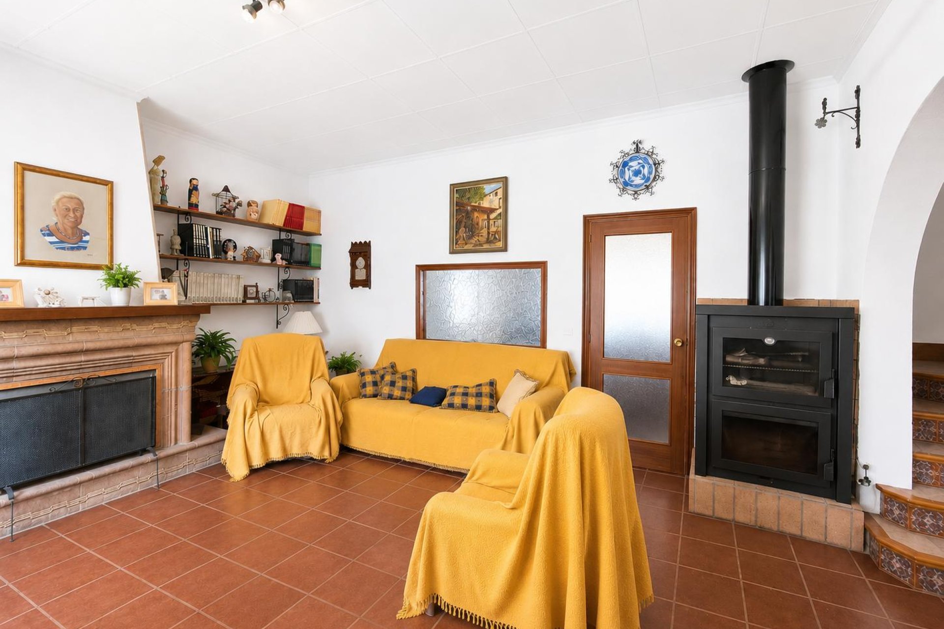 Resale - Villa -
Villena - Inland