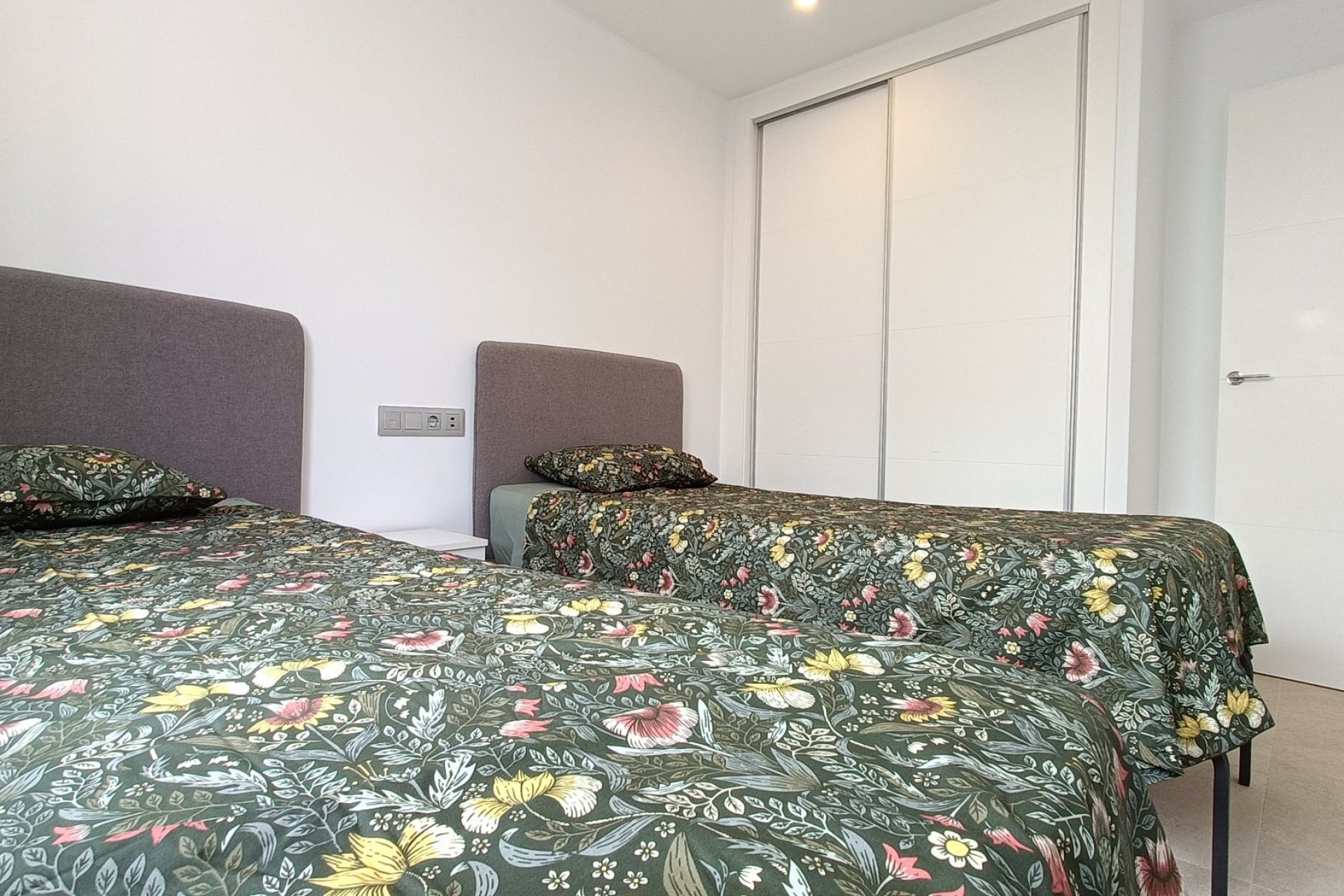 Resale - Villa -
Vistabella Golf Entre Naranjos - Inland