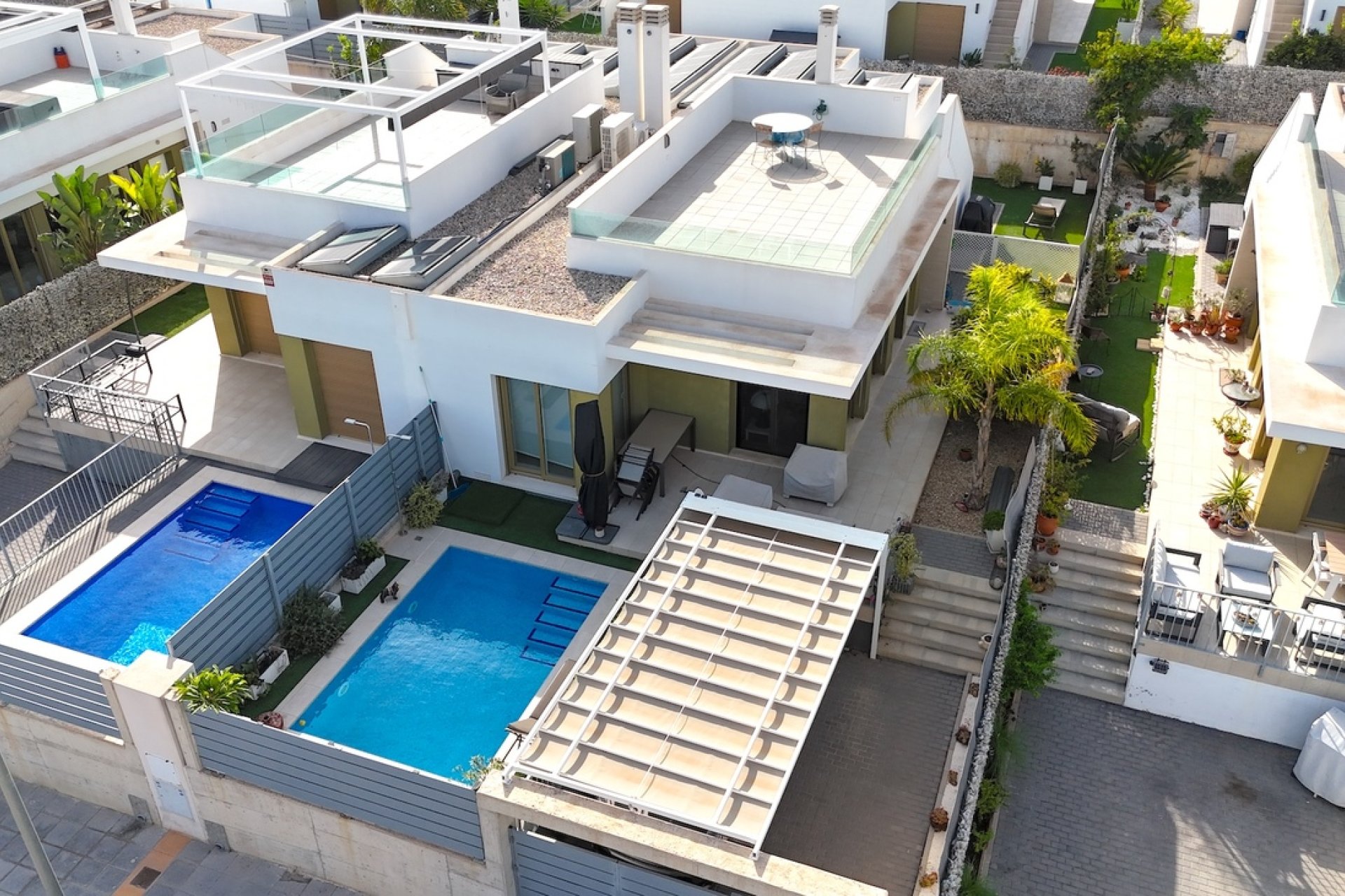 Resale - Villa -
Vistabella Golf Entre Naranjos - Inland