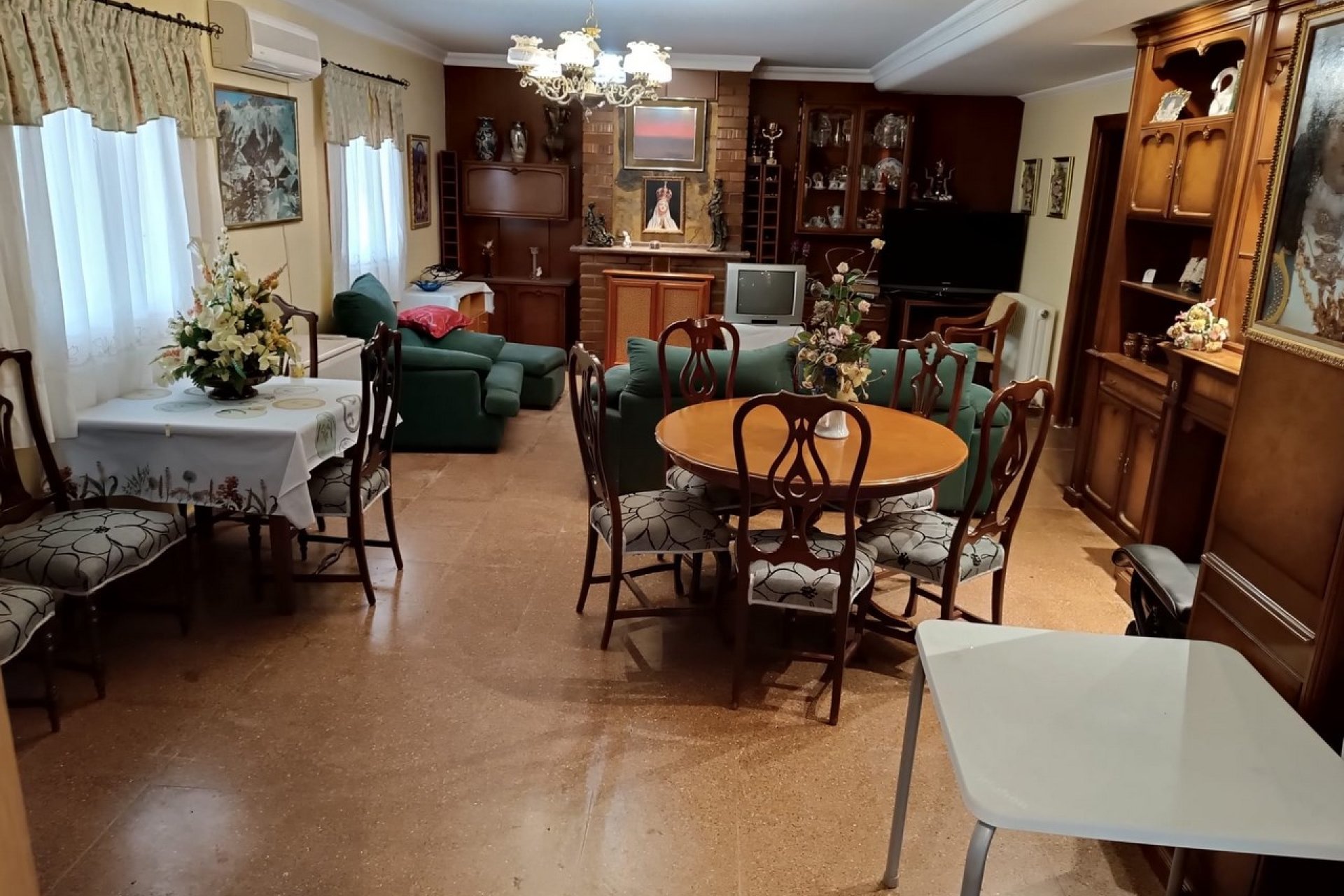 Resale - Villa -
Yecla - Inland