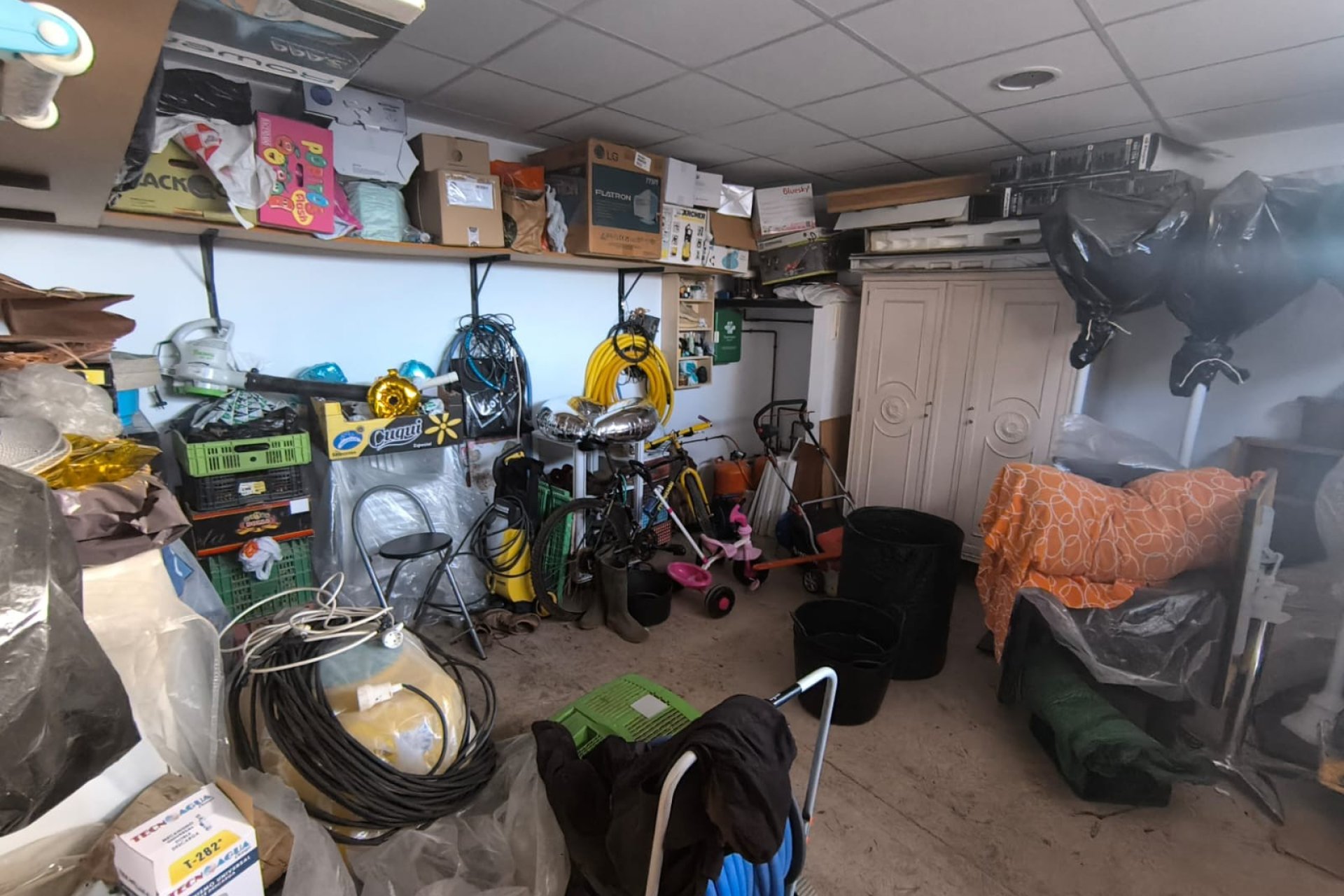 Resale - Villa -
Yecla - Inland