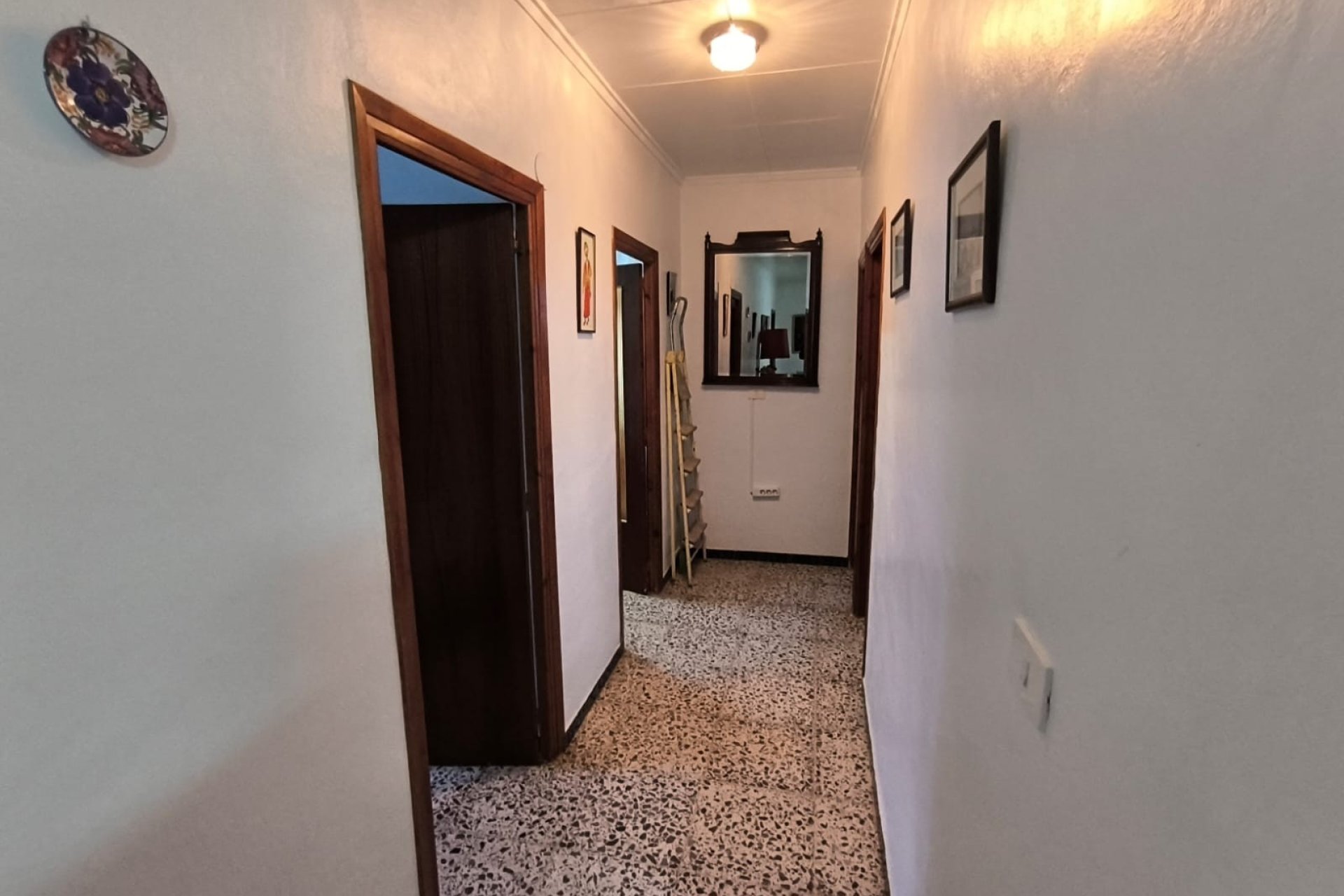 Resale - Villa -
Yecla - Inland