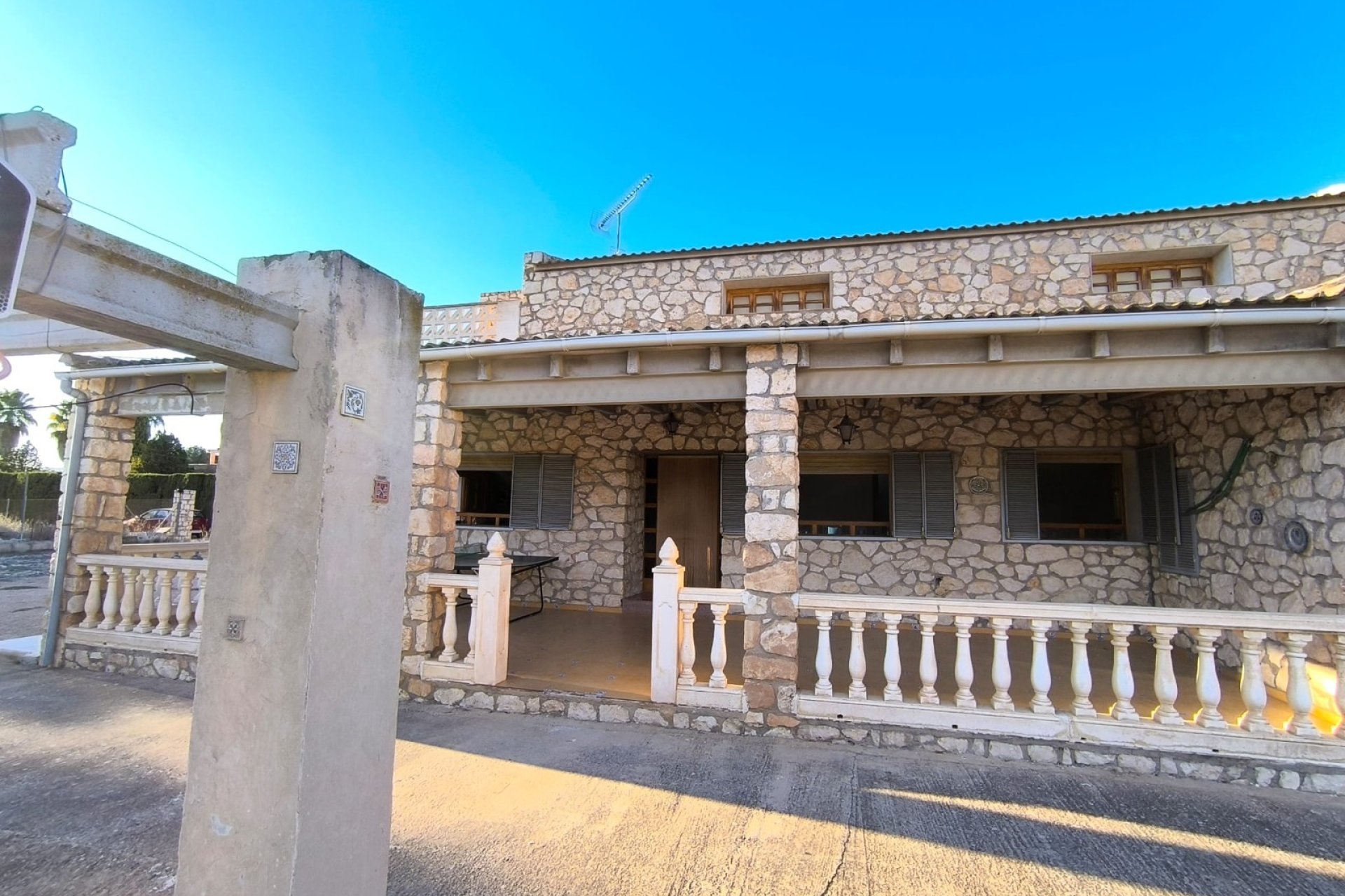 Resale - Villa -
Yecla - Inland