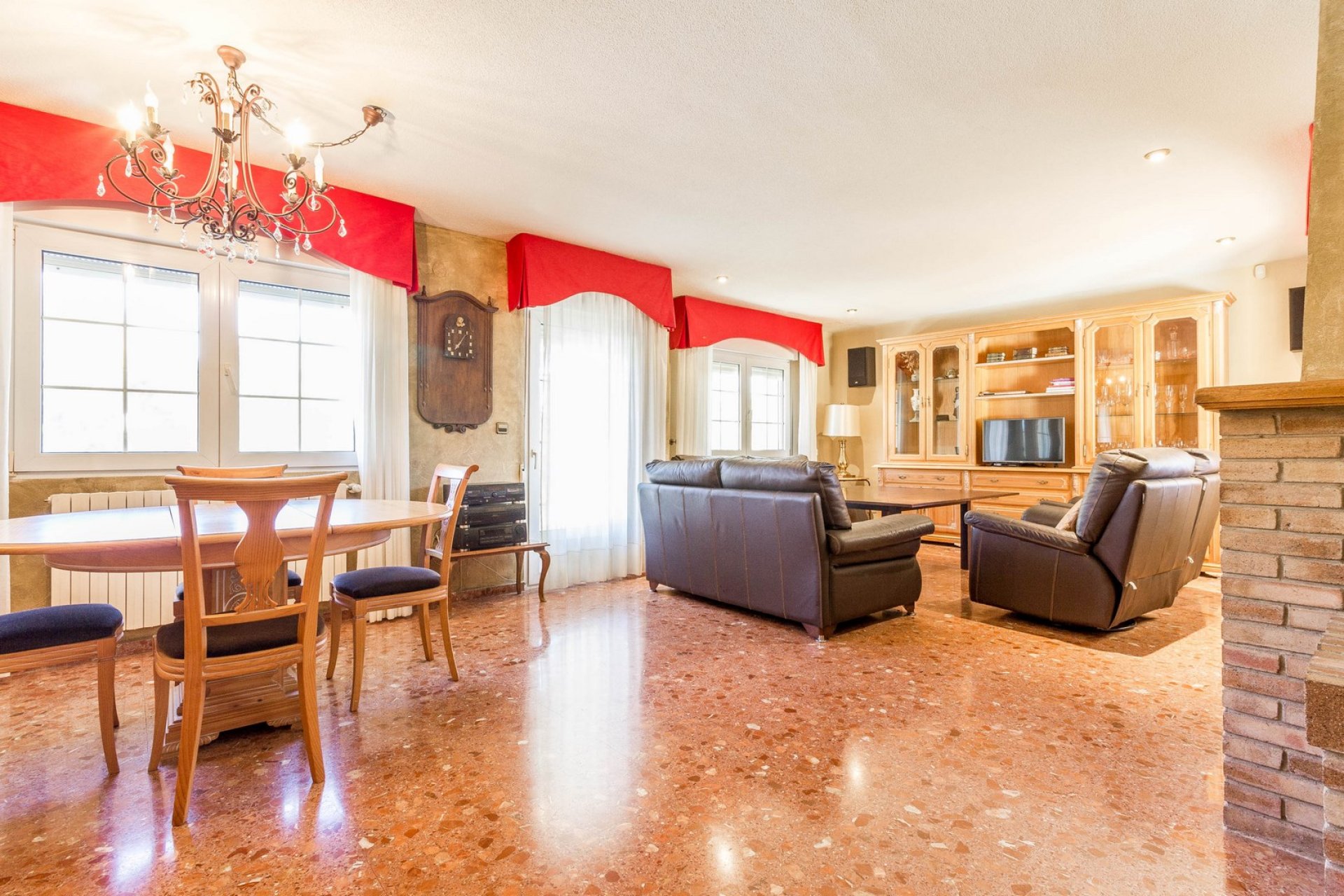 Resale - Villa -
Yecla - Inland