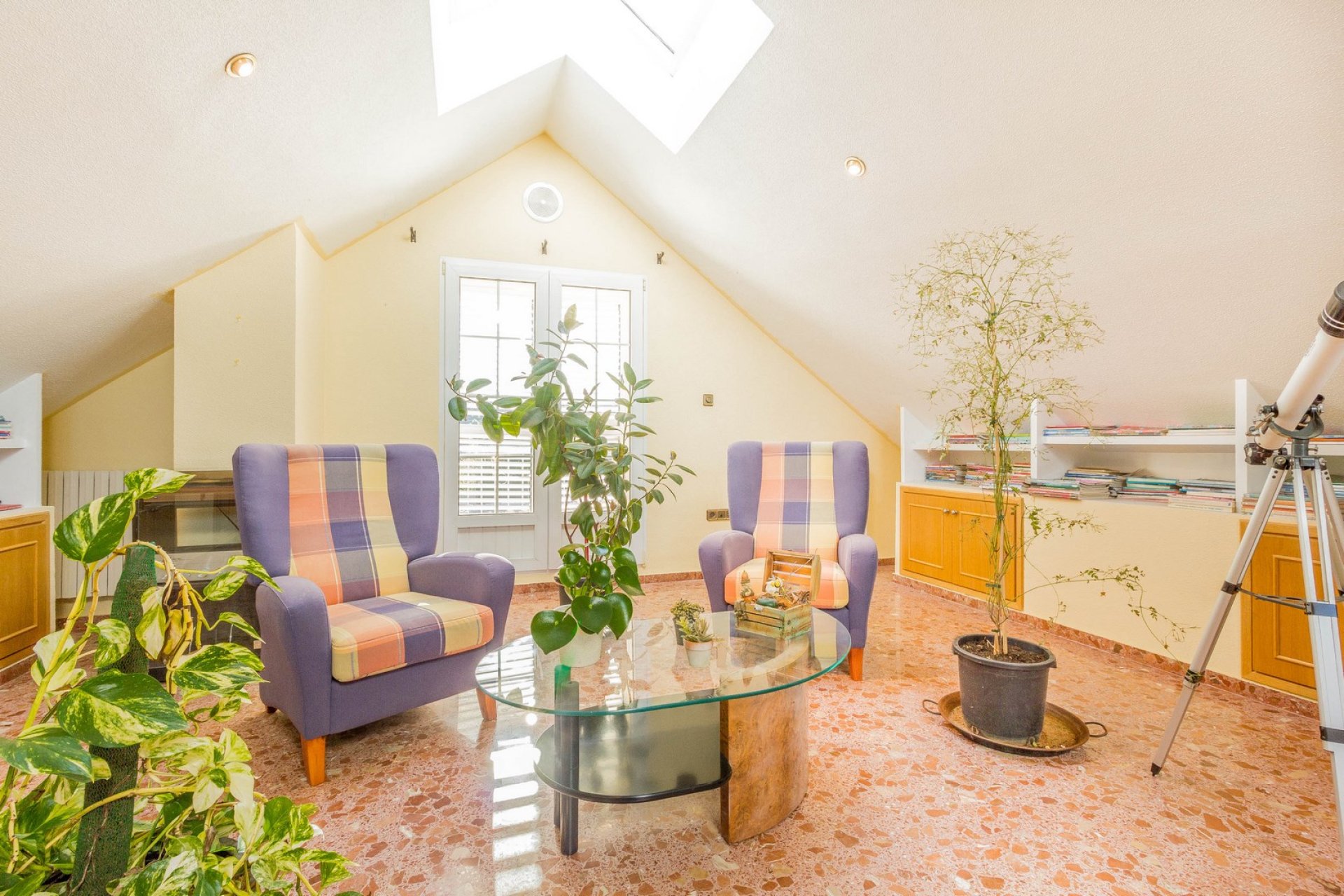 Resale - Villa -
Yecla - Inland