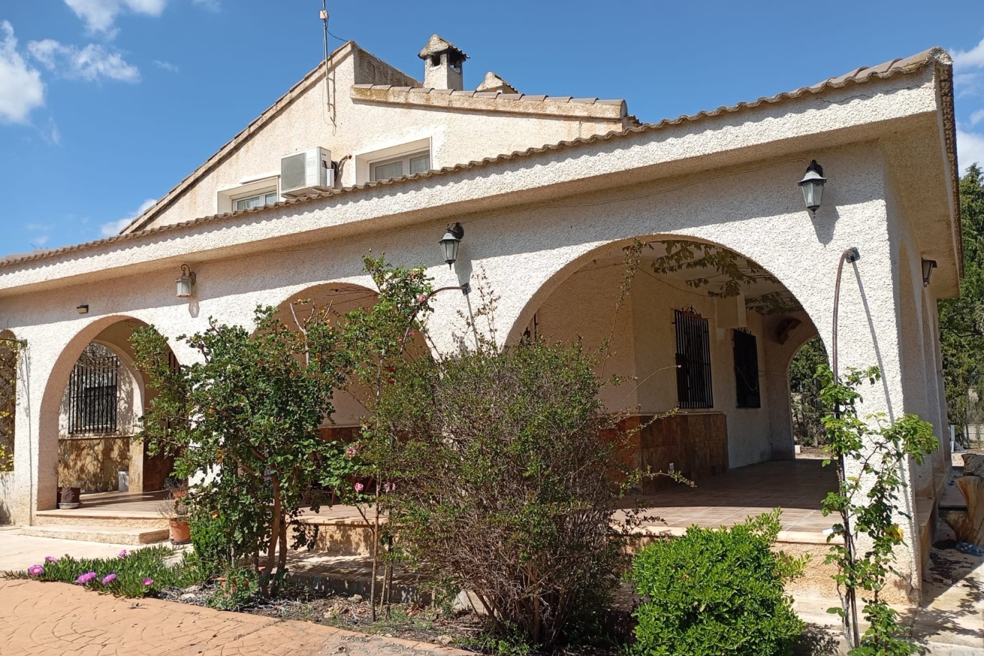 Resale - Villa -
Yecla - Inland