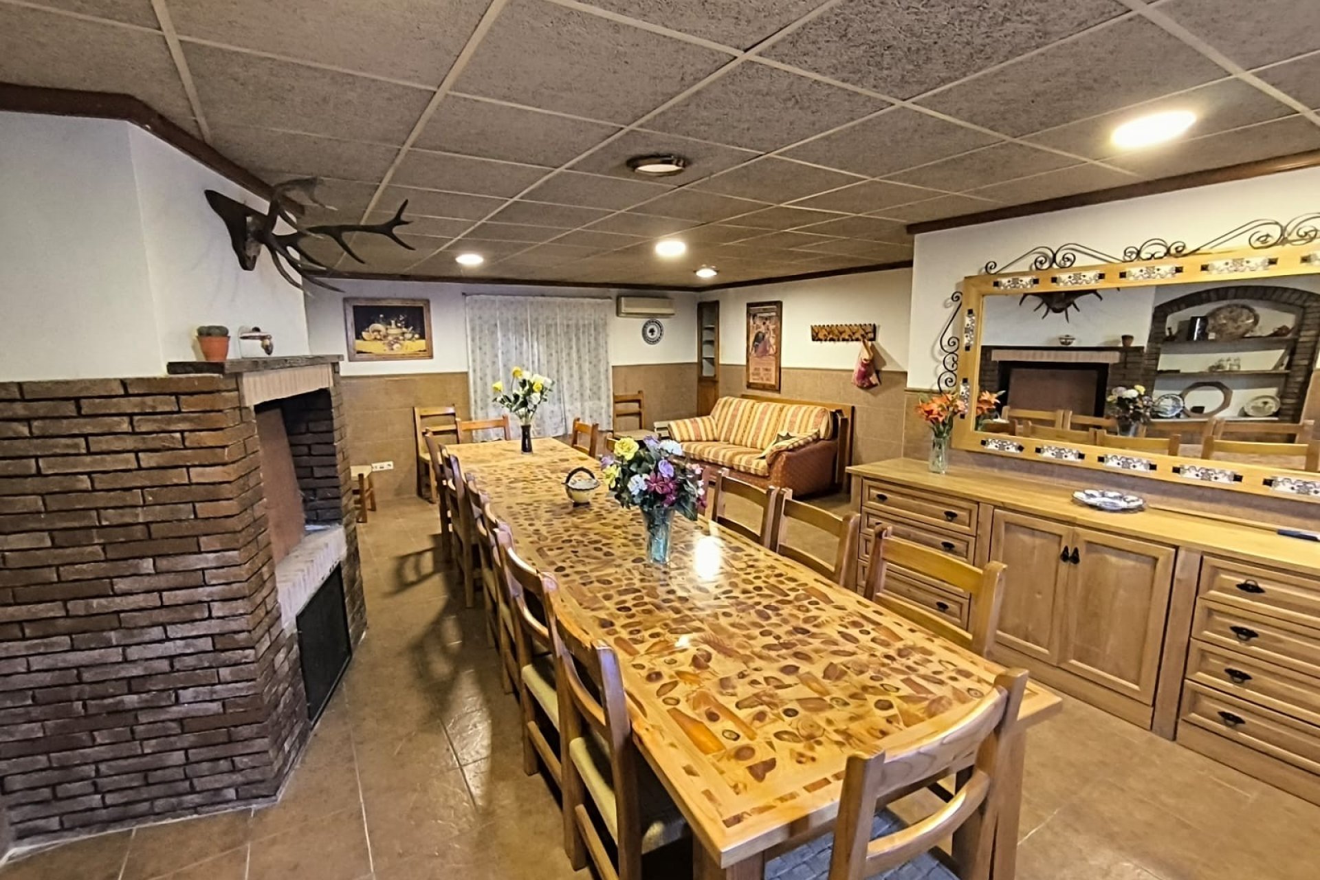 Resale - Villa -
Yecla - Inland
