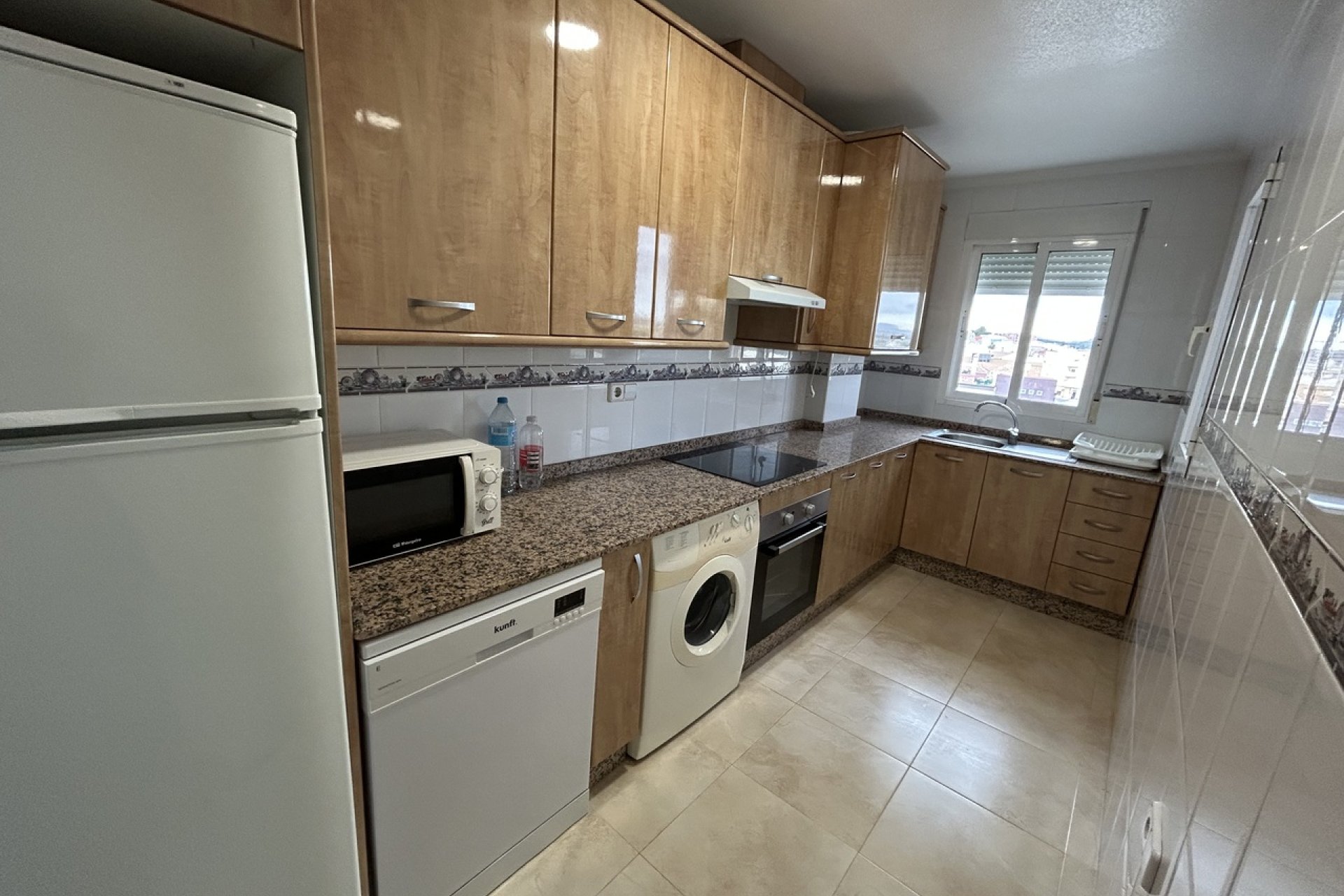 Revânzare - Apartament -
2778 - Inland