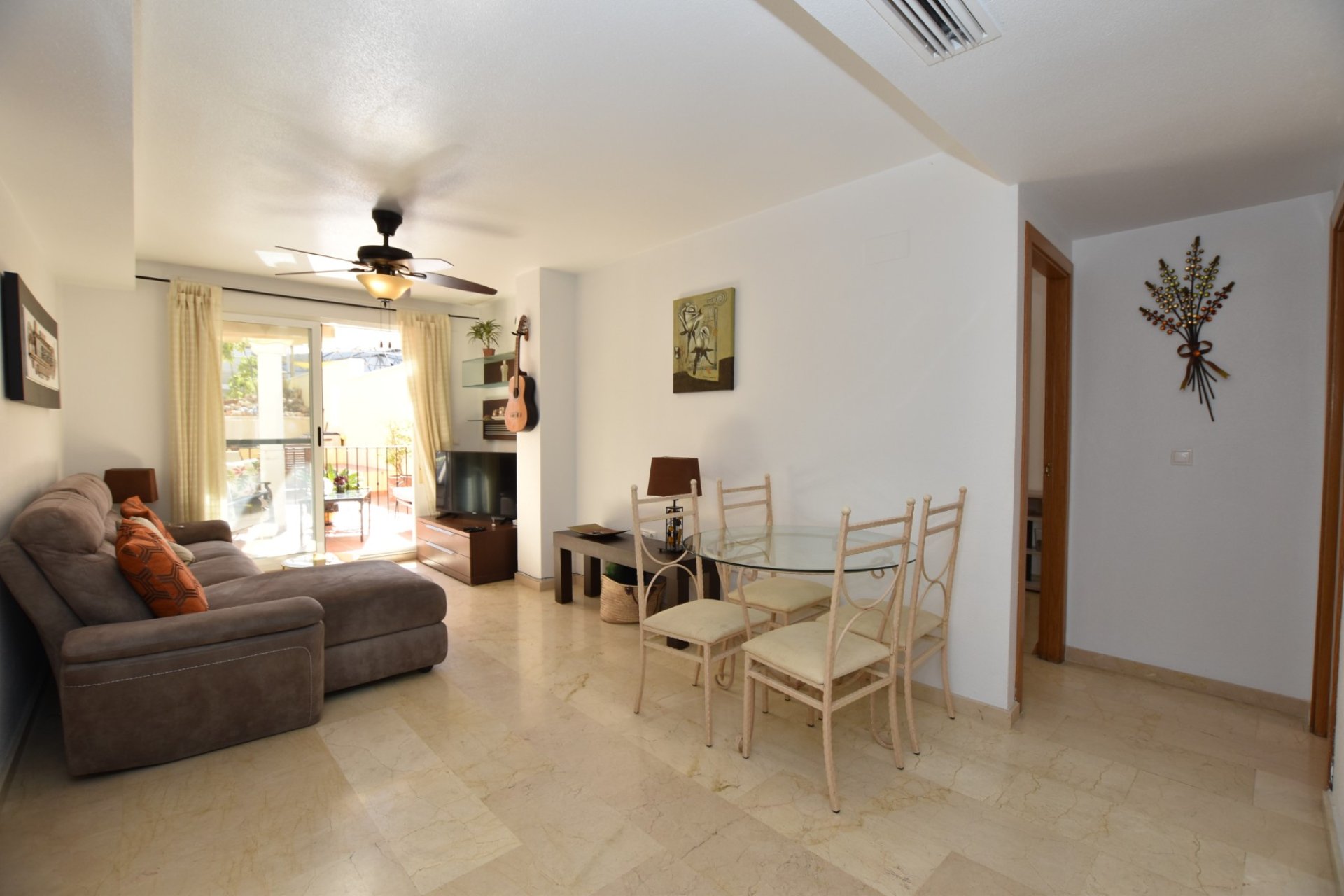 Revânzare - Apartament -
Algorfa - Inland