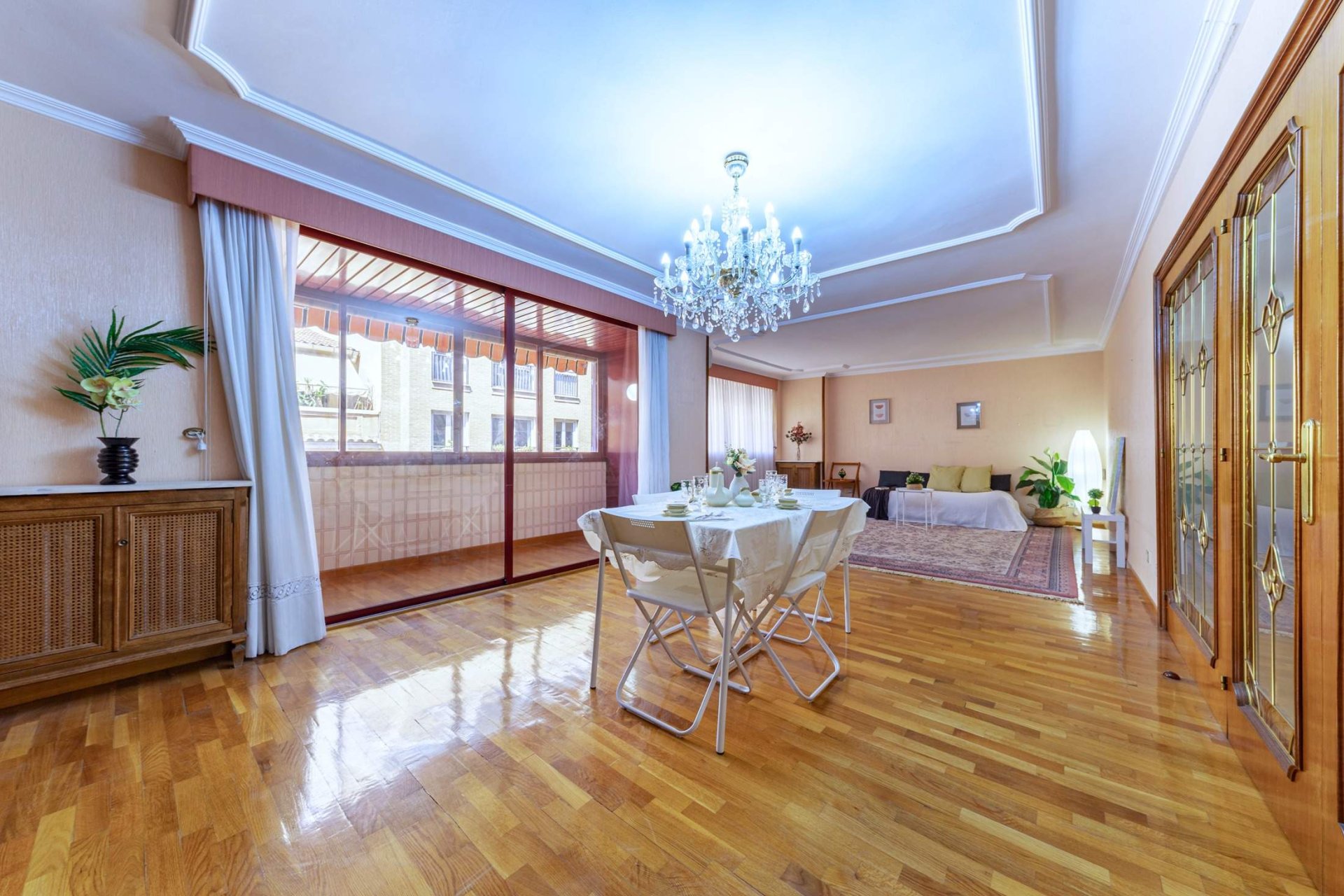 Revânzare - Apartament -
Alicante - Centro