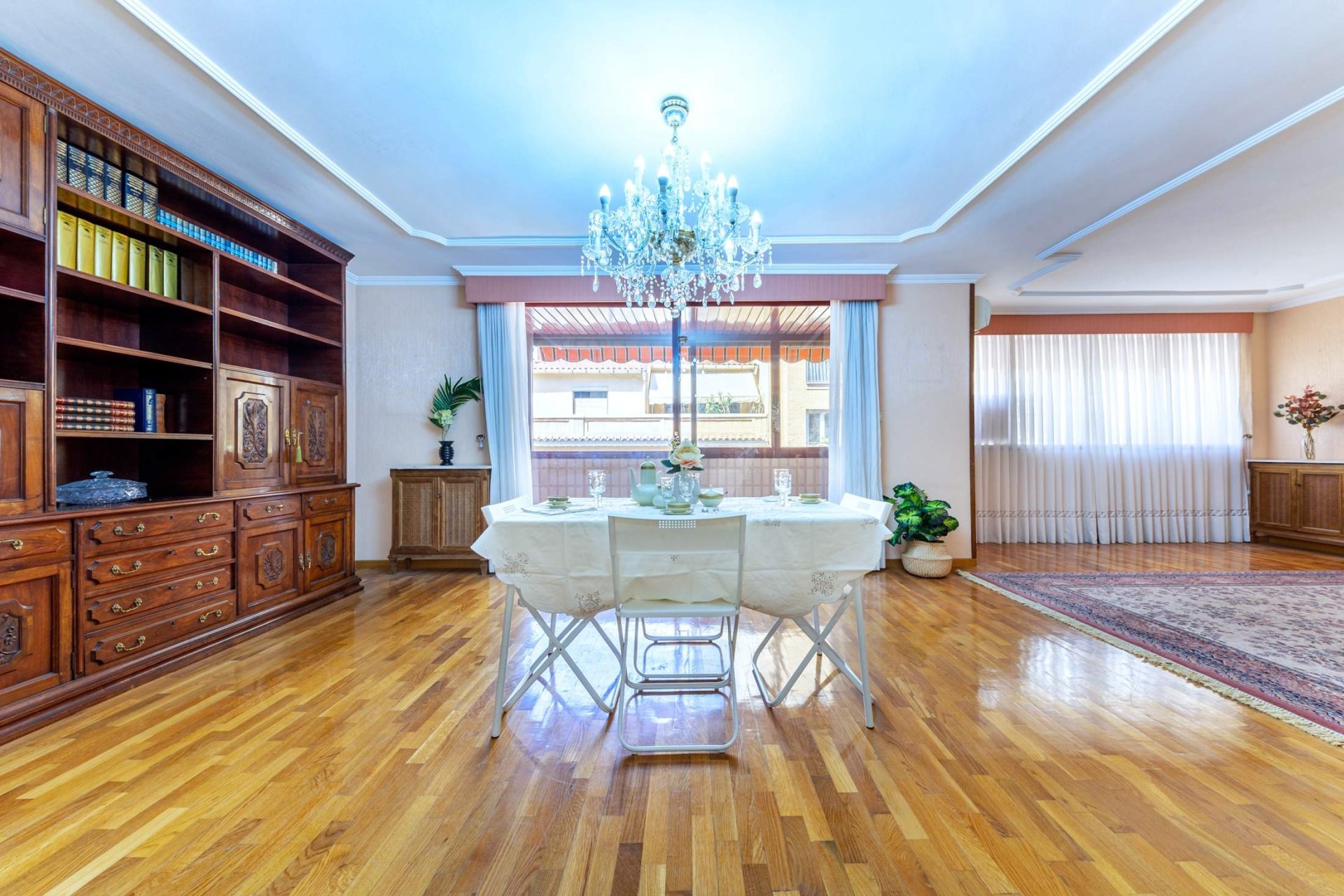 Revânzare - Apartament -
Alicante - Centro