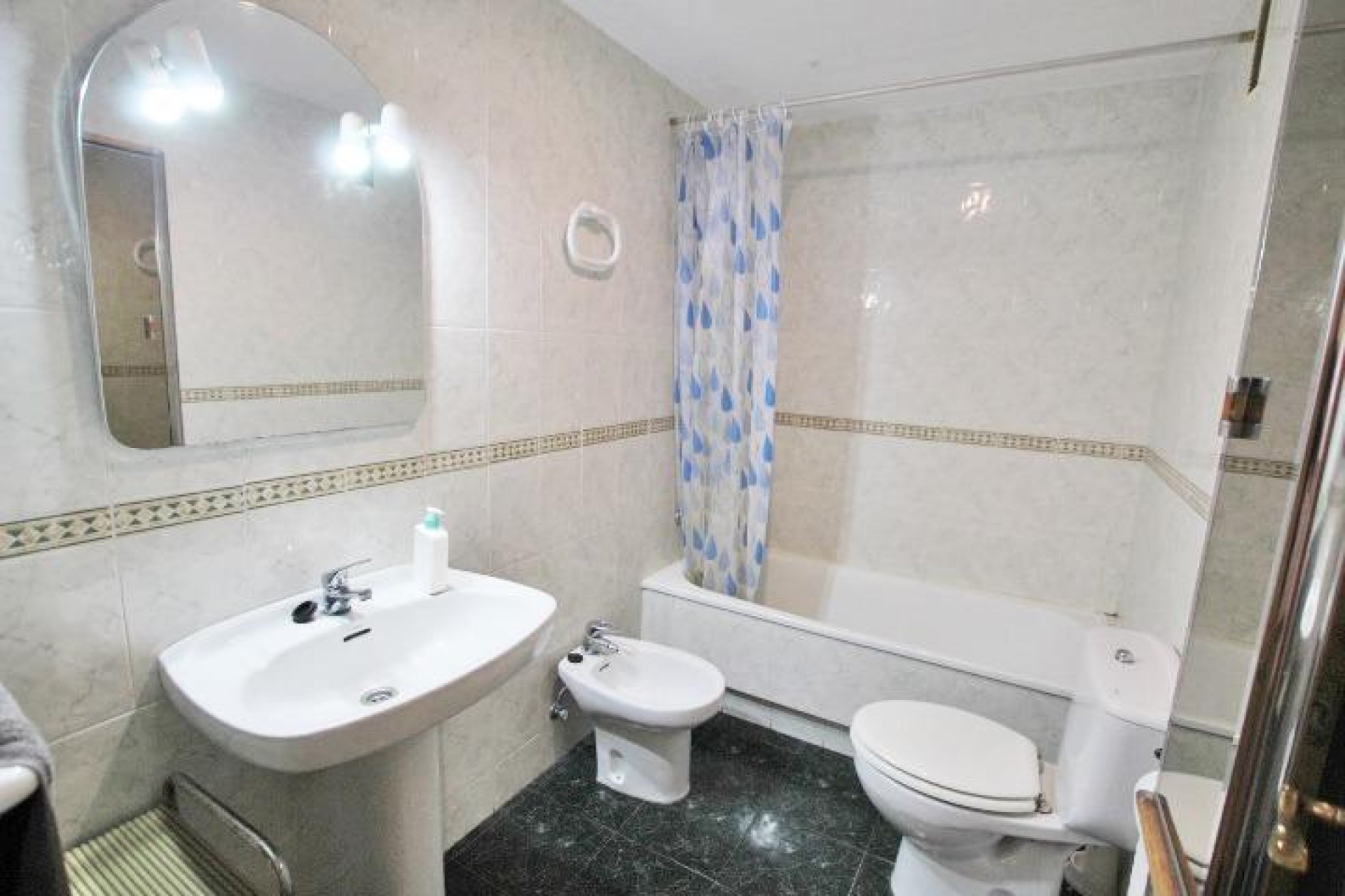 Revânzare - Apartament -
Alicante - Nuevo San Blas