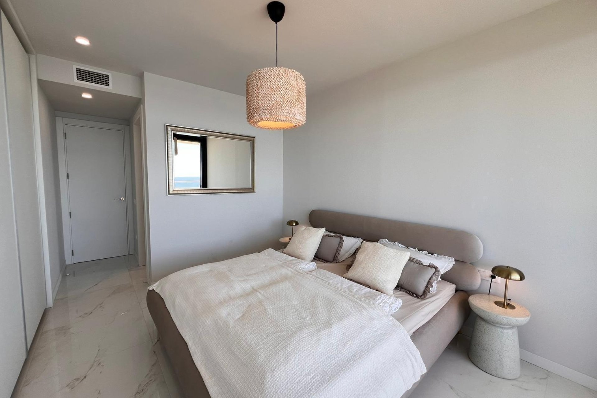 Revânzare - Apartament -
Benidorm - Poniente