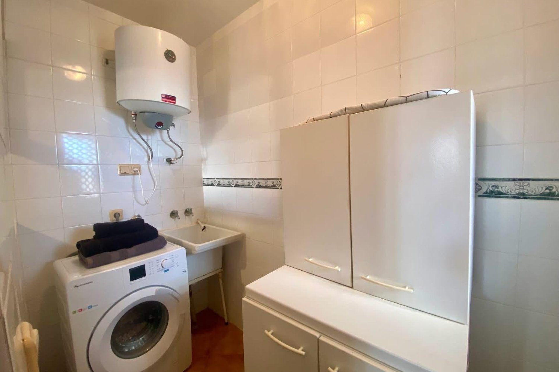 Revânzare - Apartament -
Cabo Roig