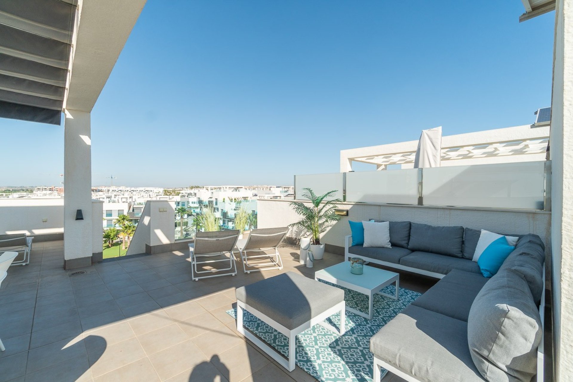 Revânzare - Apartament -
El Raso - Costa Blanca