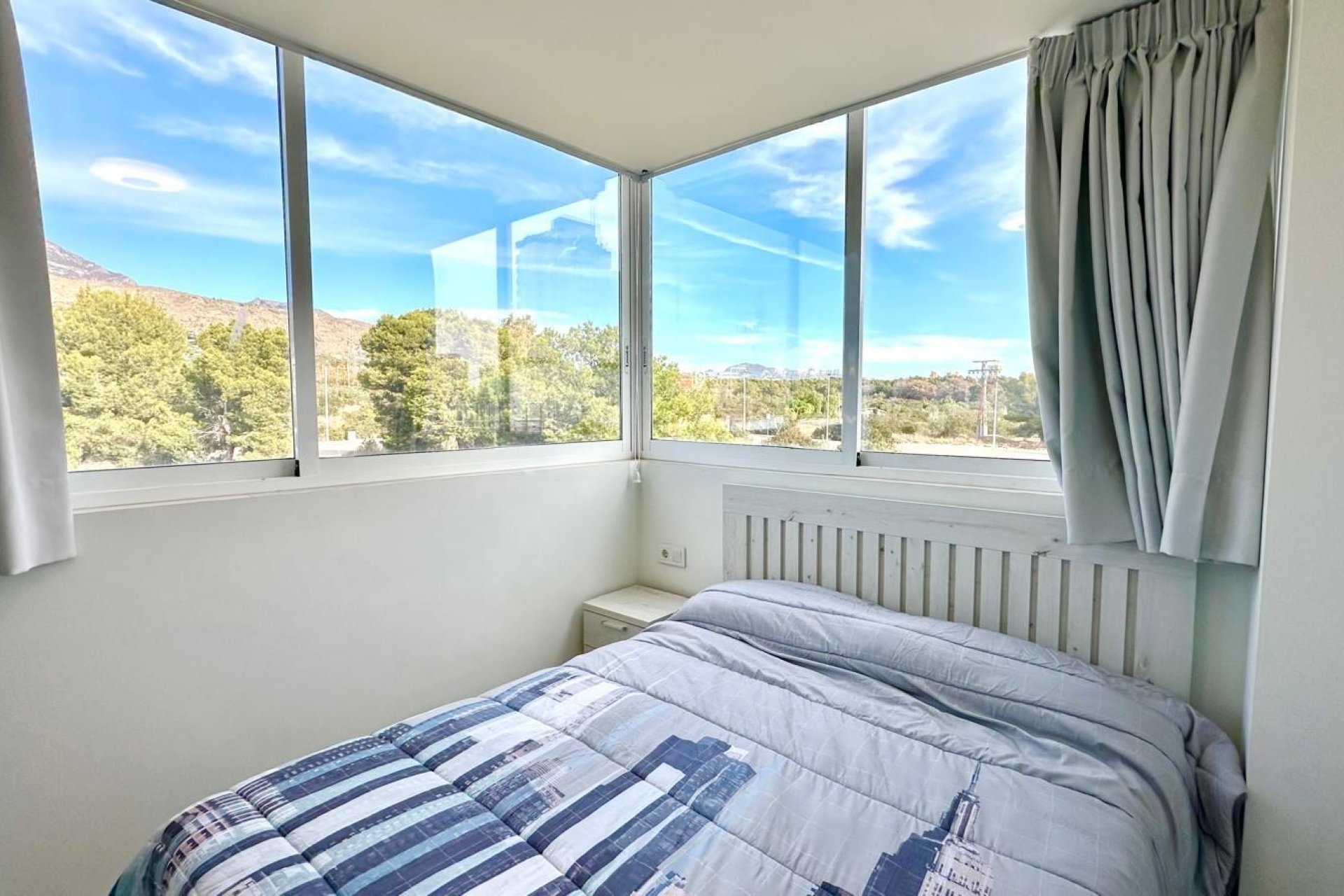 Revânzare - Apartament -
Finestrat