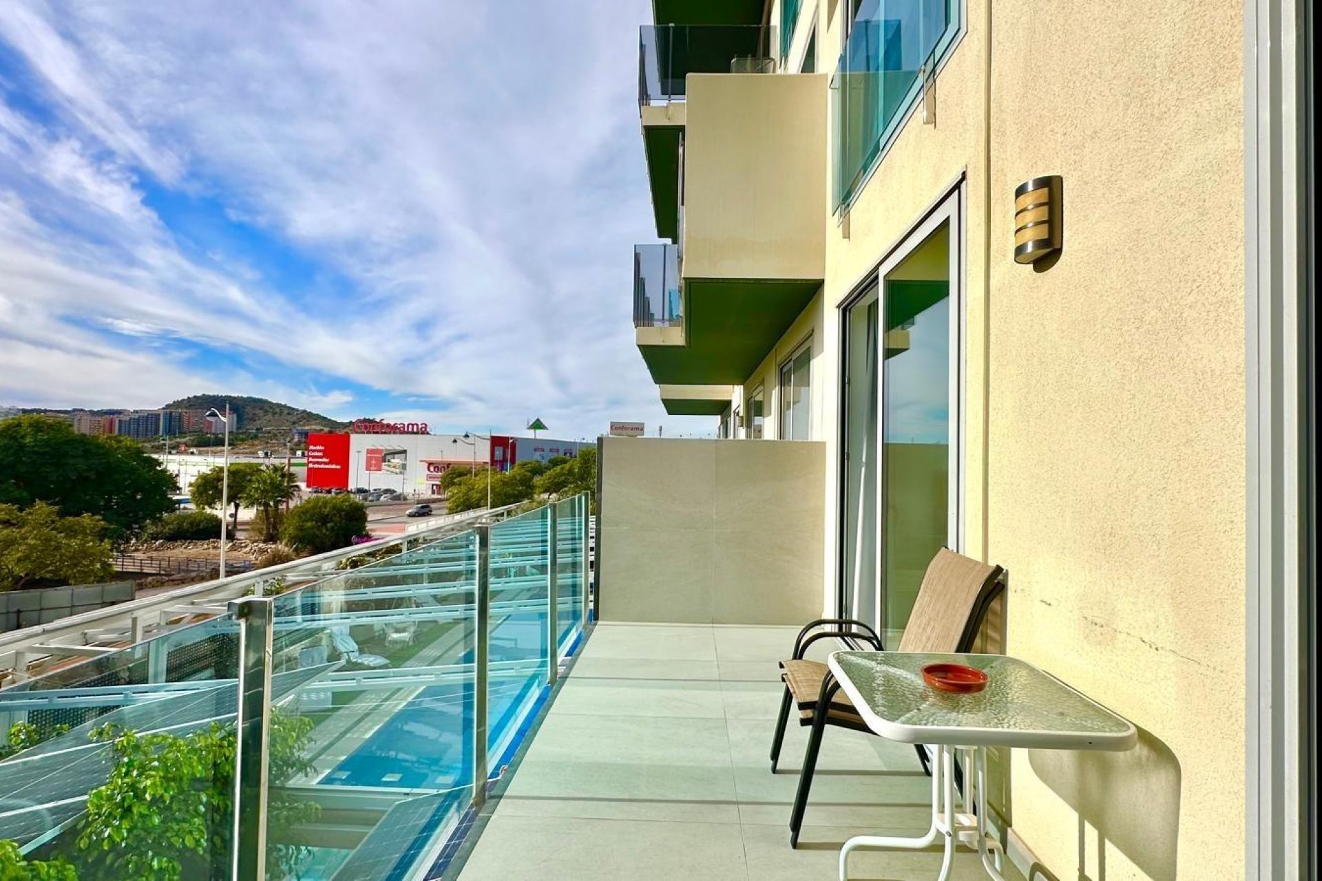 Revânzare - Apartament -
Finestrat