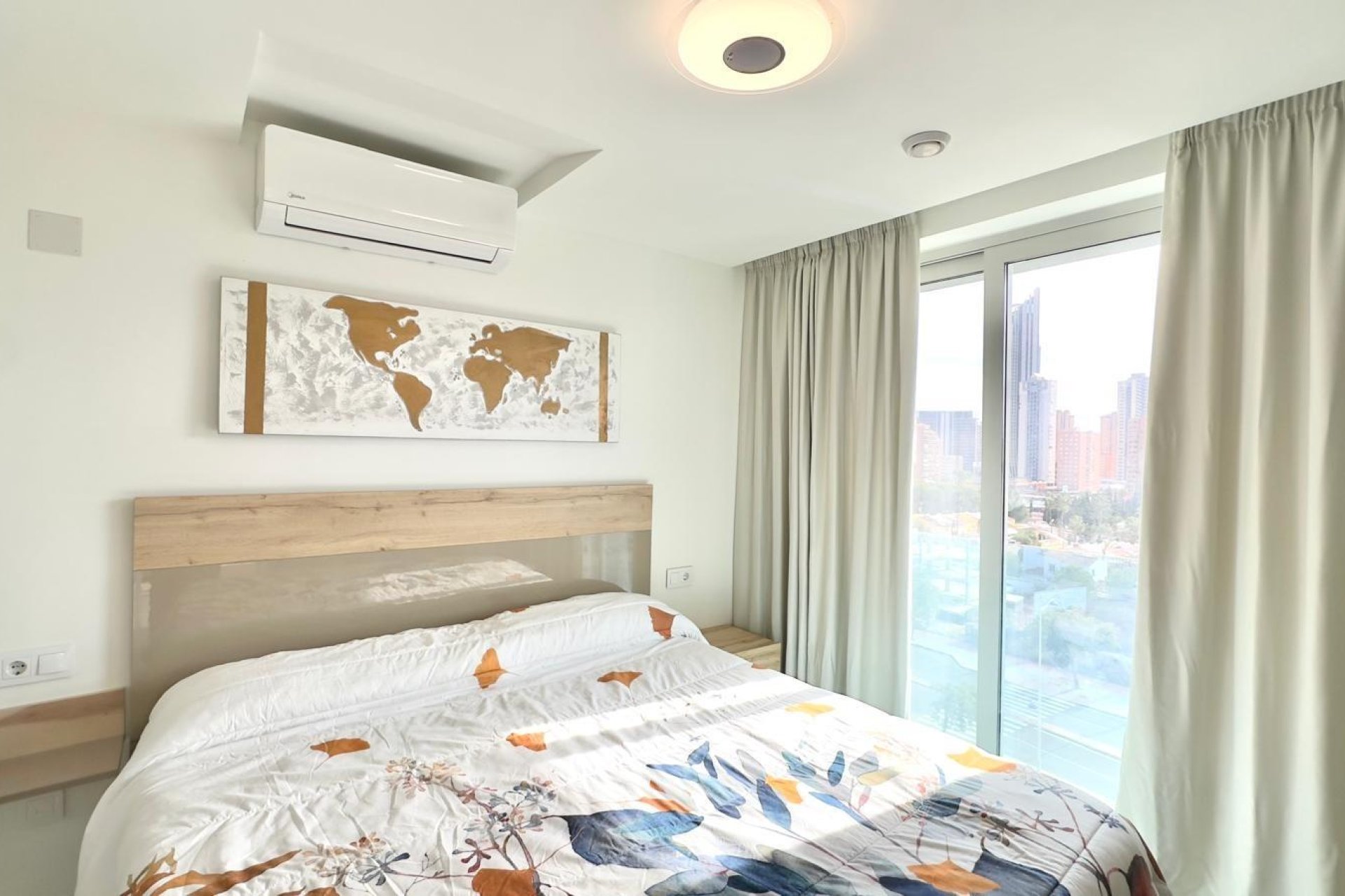 Revânzare - Apartament -
Finestrat