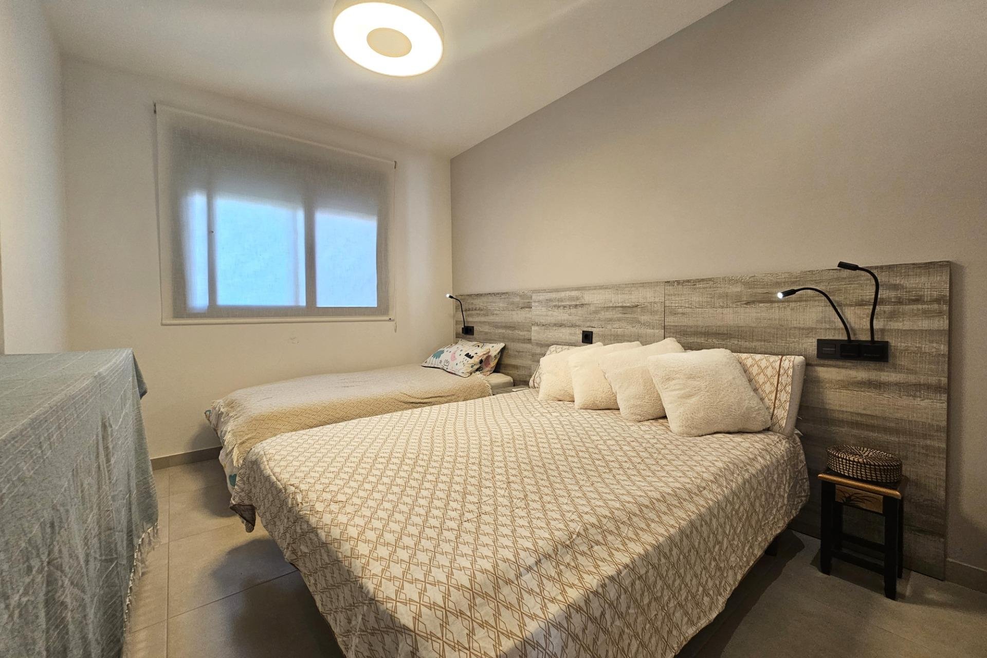 Revânzare - Apartament -
Guardamar del Segura - El Raso