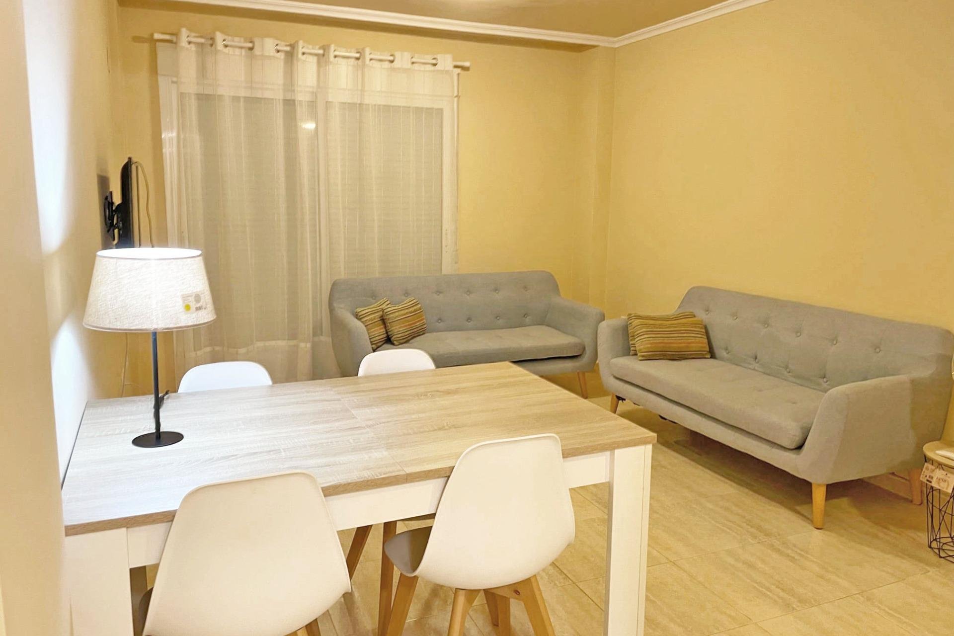 Revânzare - Apartament -
Guardamar del Segura - Puerto Deportivo