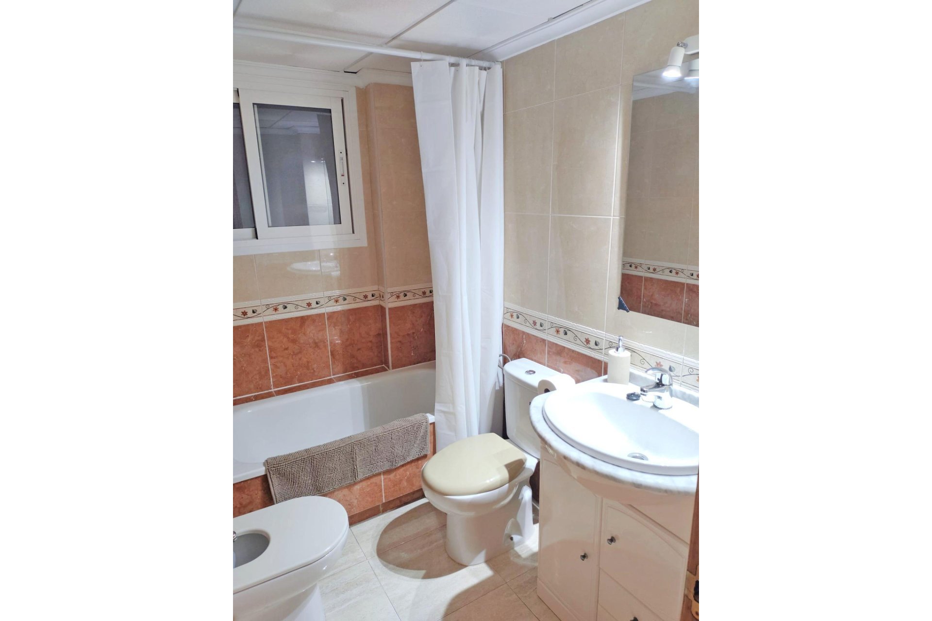 Revânzare - Apartament -
Guardamar del Segura - Puerto Deportivo