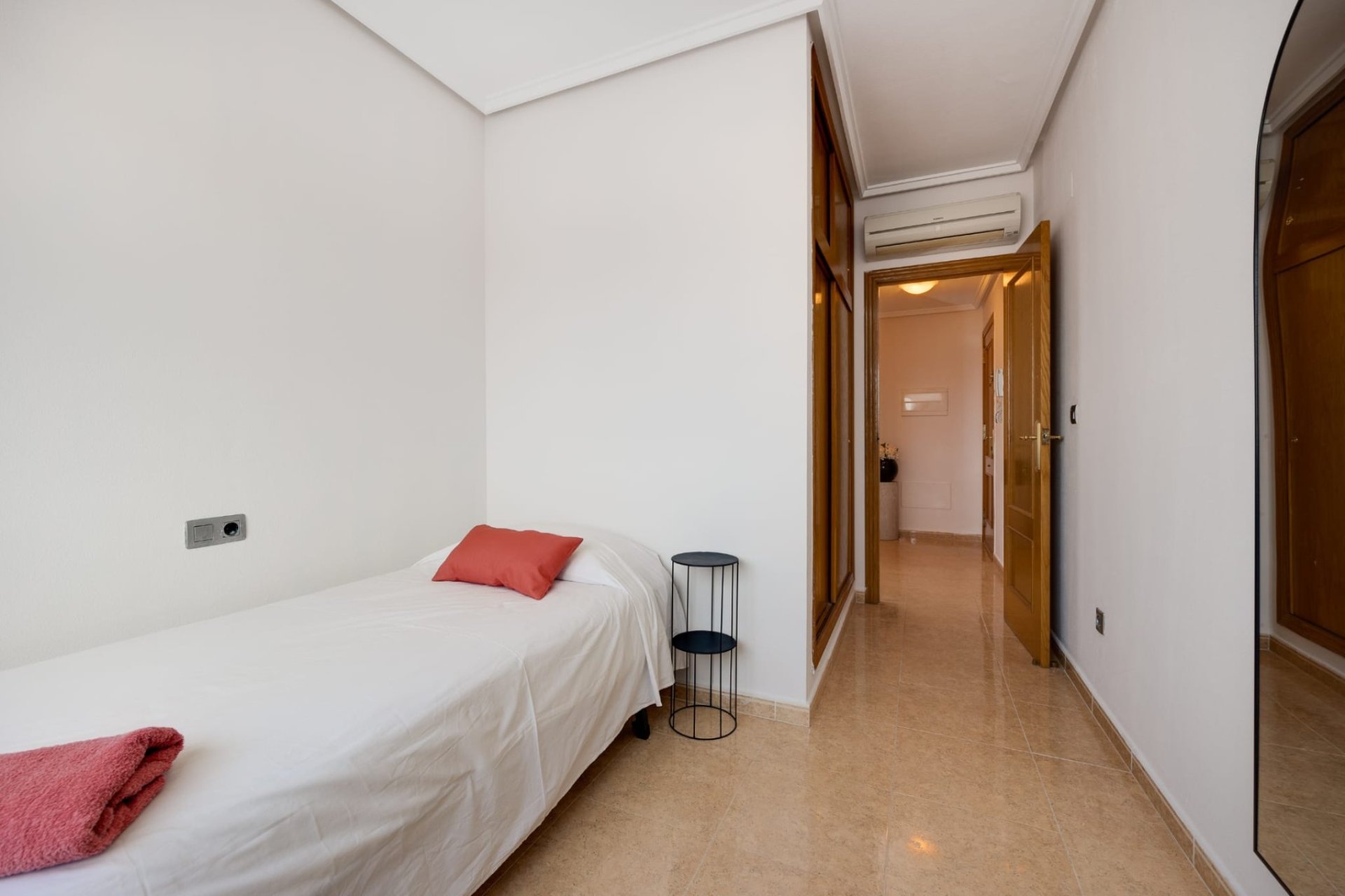 Revânzare - Apartament -
Jacarilla - Inland