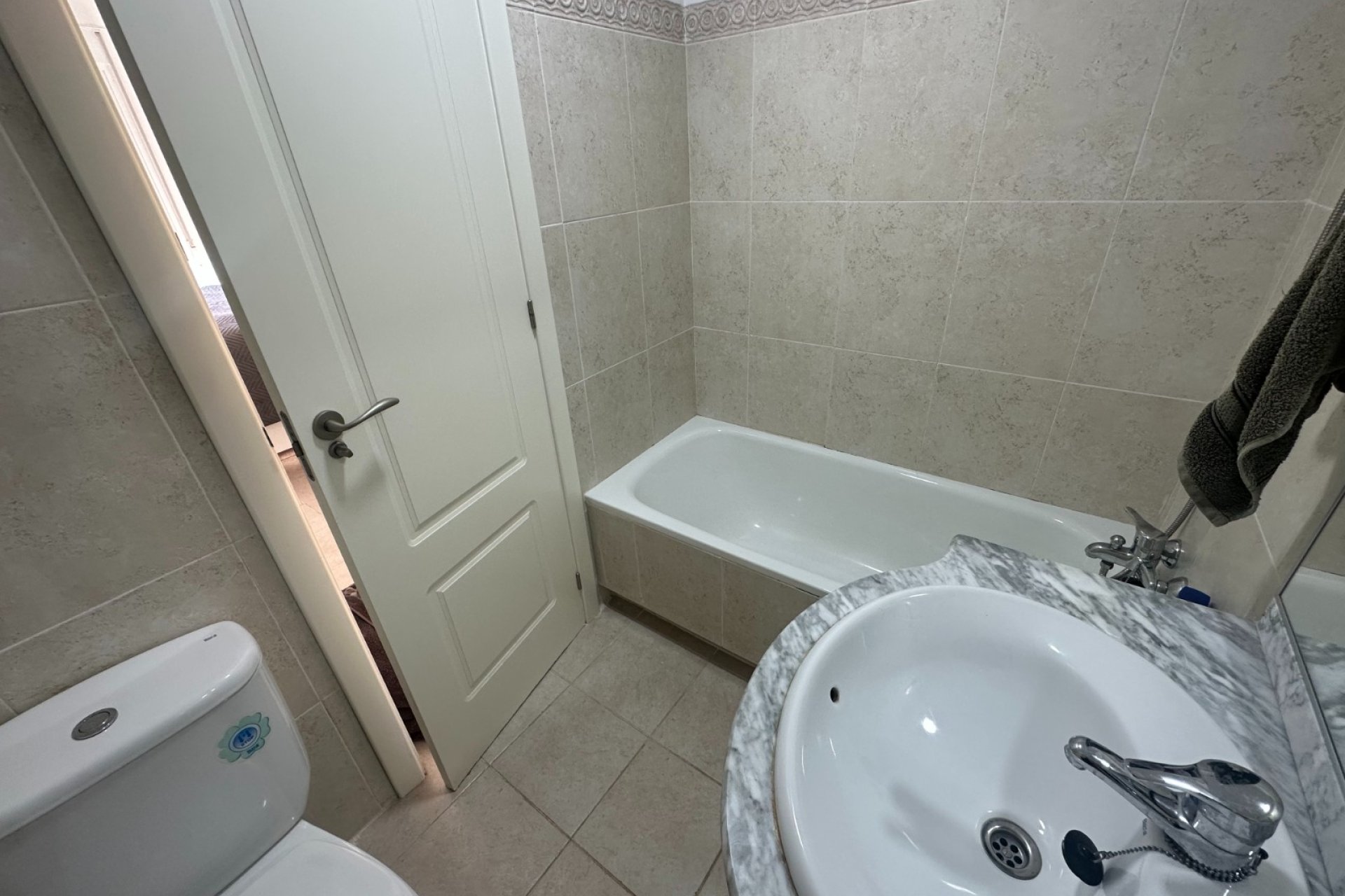 Revânzare - Apartament -
Jacarilla - Inland