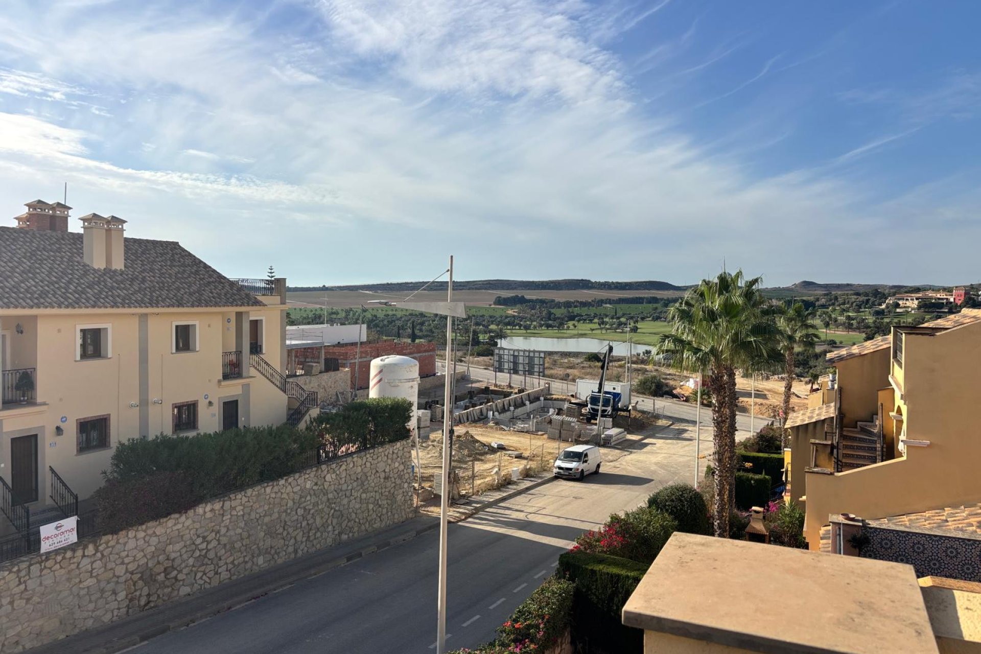 Revânzare - Apartament -
La Rellana
