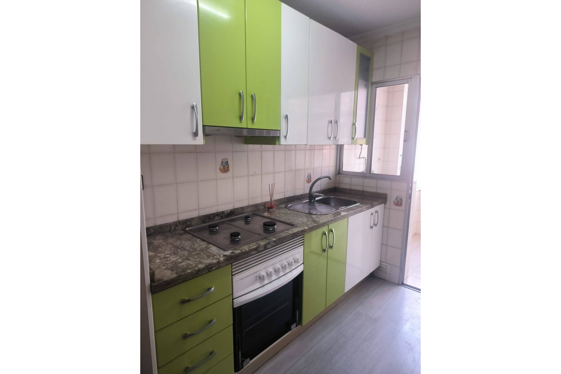 Revânzare - Apartament -
Lo Pagan - La Puntica