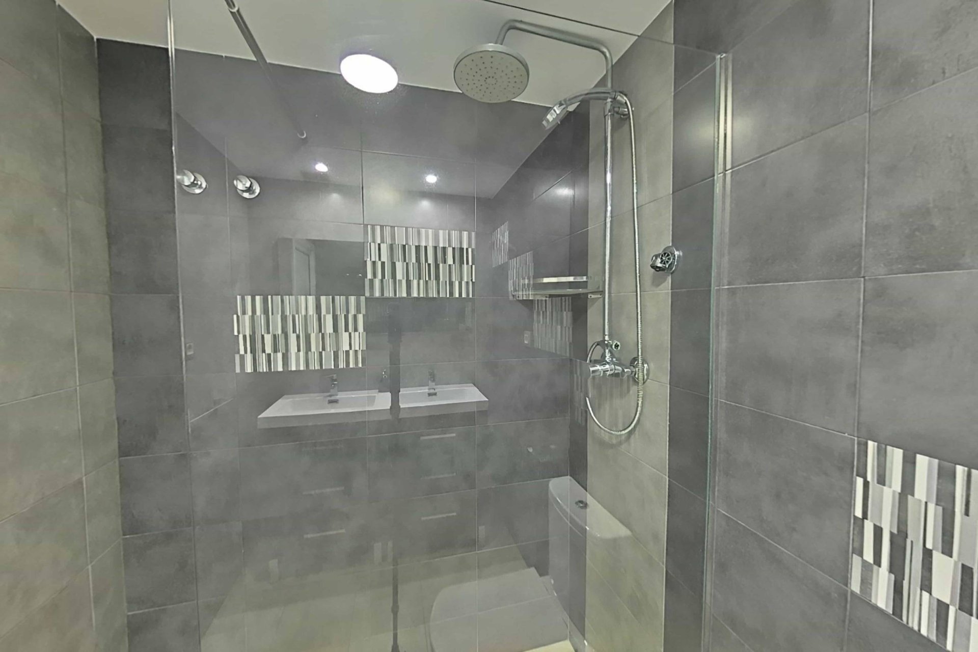 Revânzare - Apartament -
Lo Pagan - Villananitos