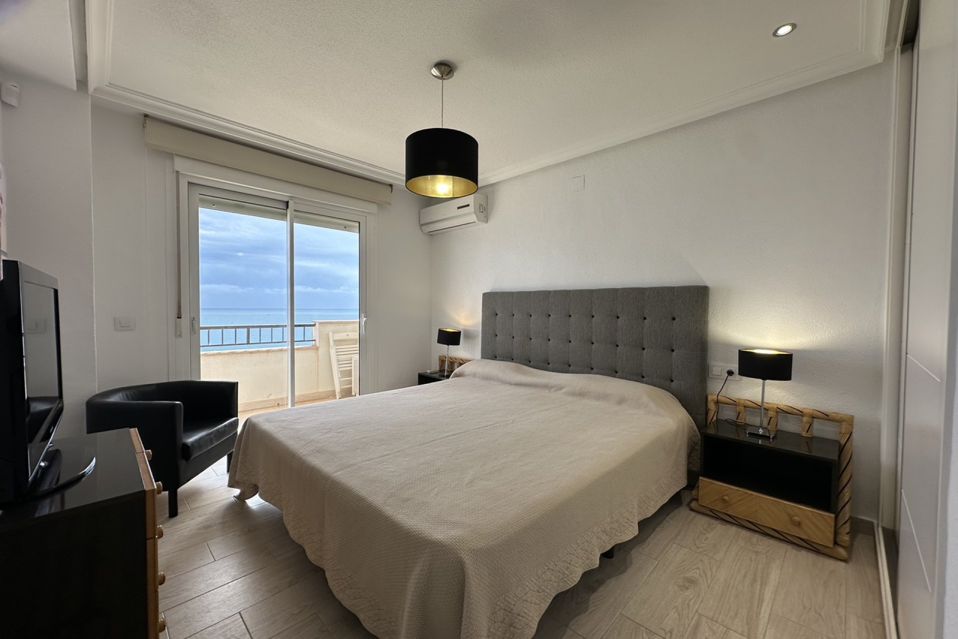 Revânzare - Apartament -
Mil Palmeras - Costa Blanca