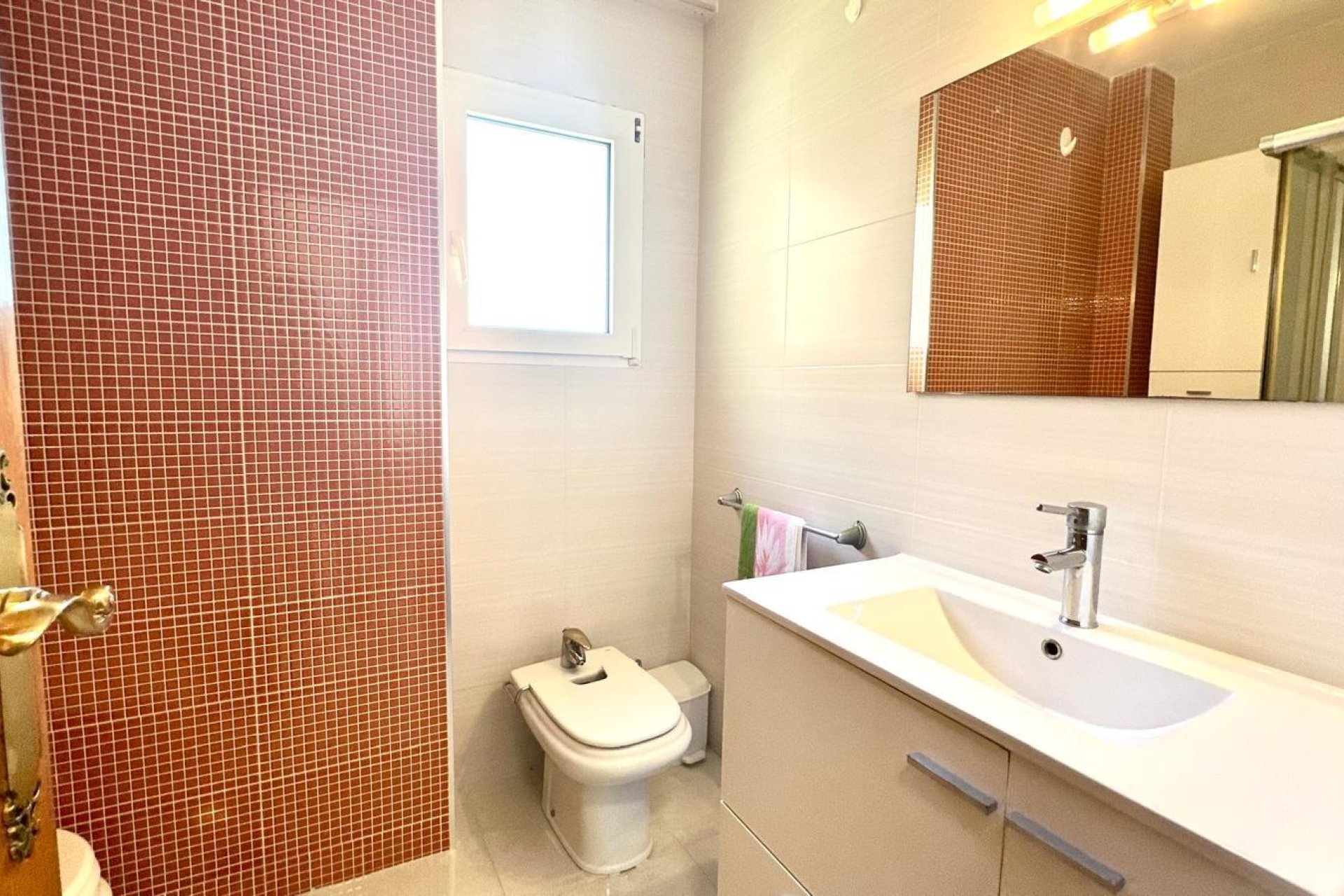 Revânzare - Apartament -
Orihuela Costa - Campoamor