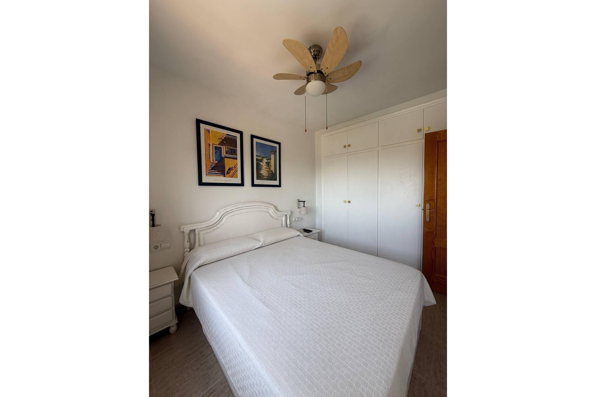 Revânzare - Apartament -
Orihuela Costa - Campoamor