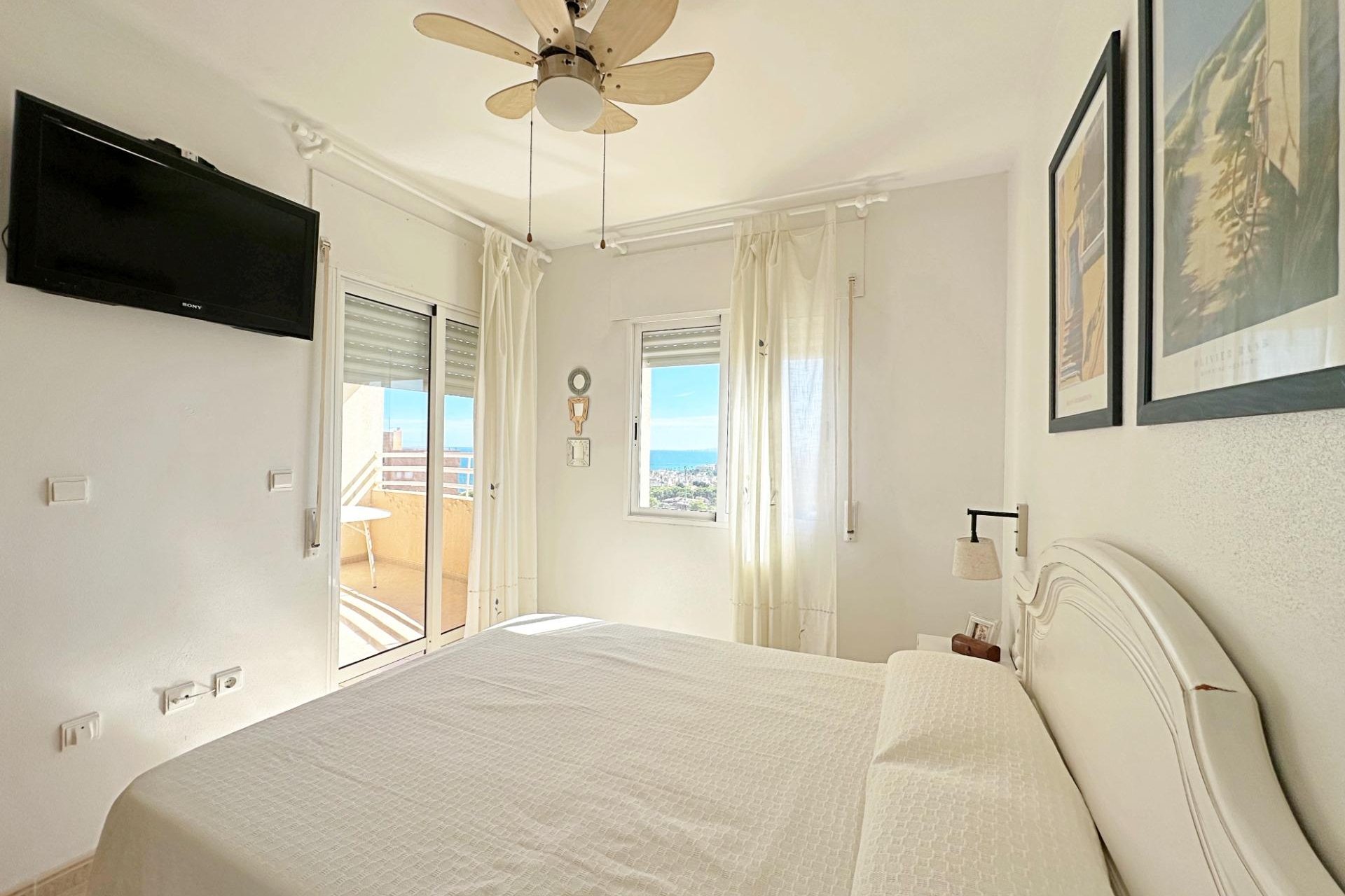 Revânzare - Apartament -
Orihuela Costa - Campoamor