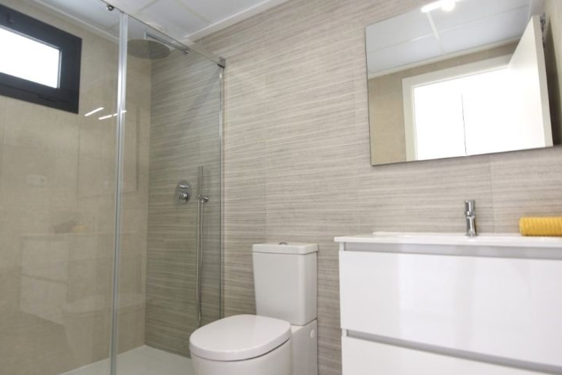 Revânzare - Apartament -
Orihuela Costa - Costa Blanca