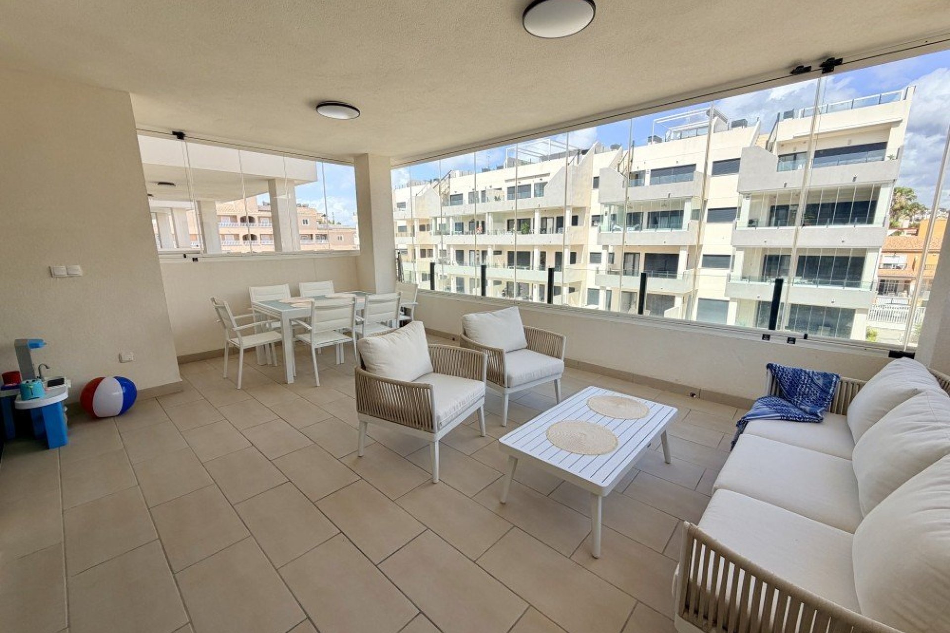 Revânzare - Apartament -
Orihuela Costa - Costa Blanca