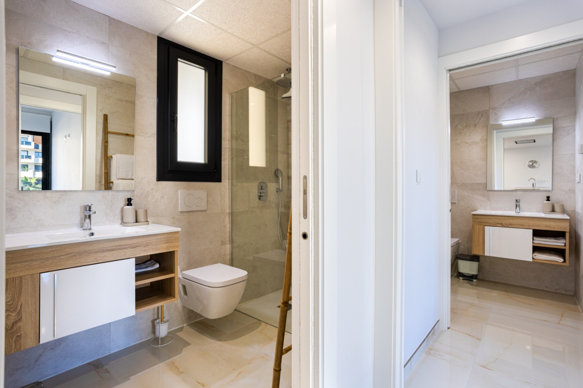 Revânzare - Apartament -
Orihuela Costa - Costa Blanca