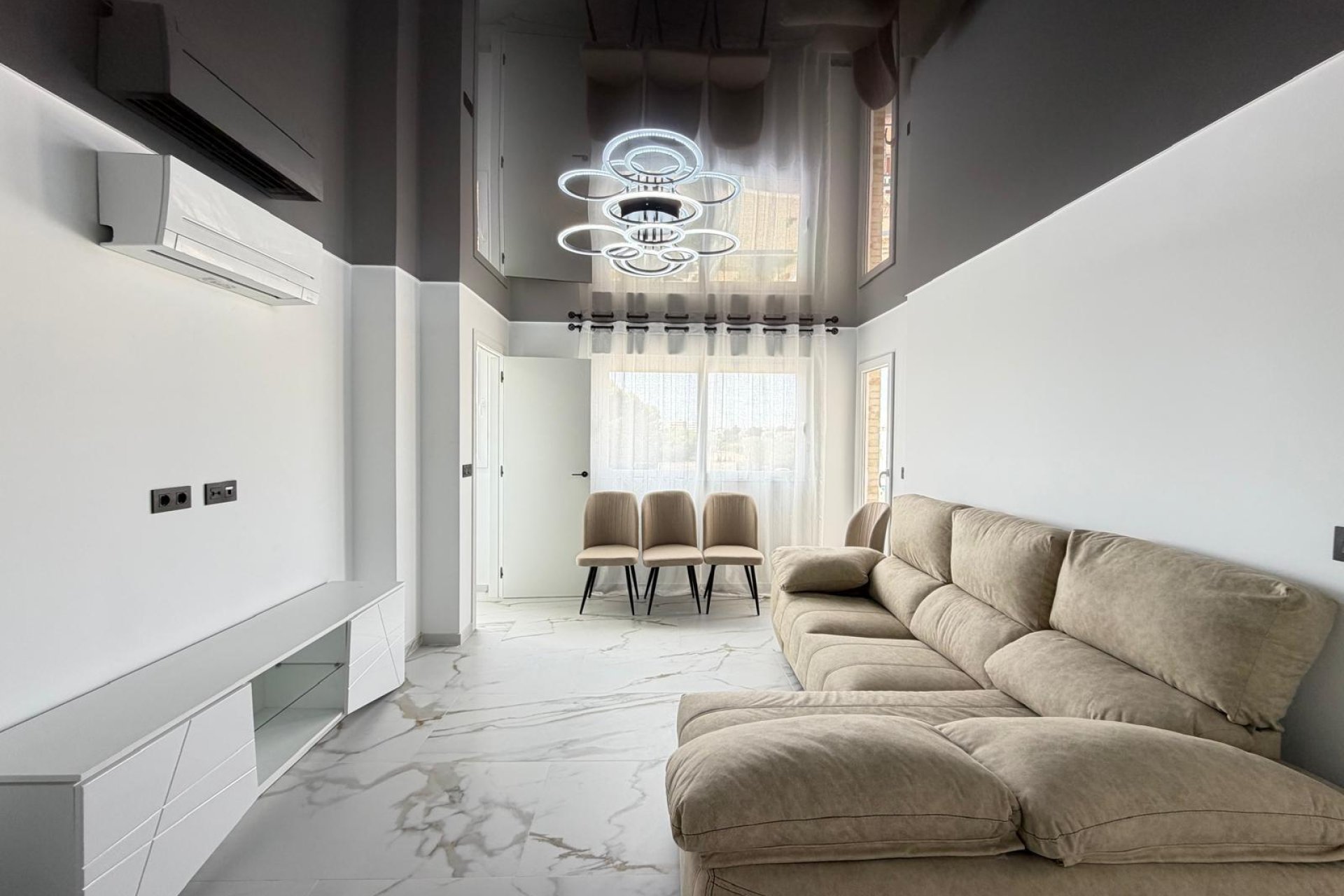 Revânzare - Apartament -
Orihuela Costa - La Zenia