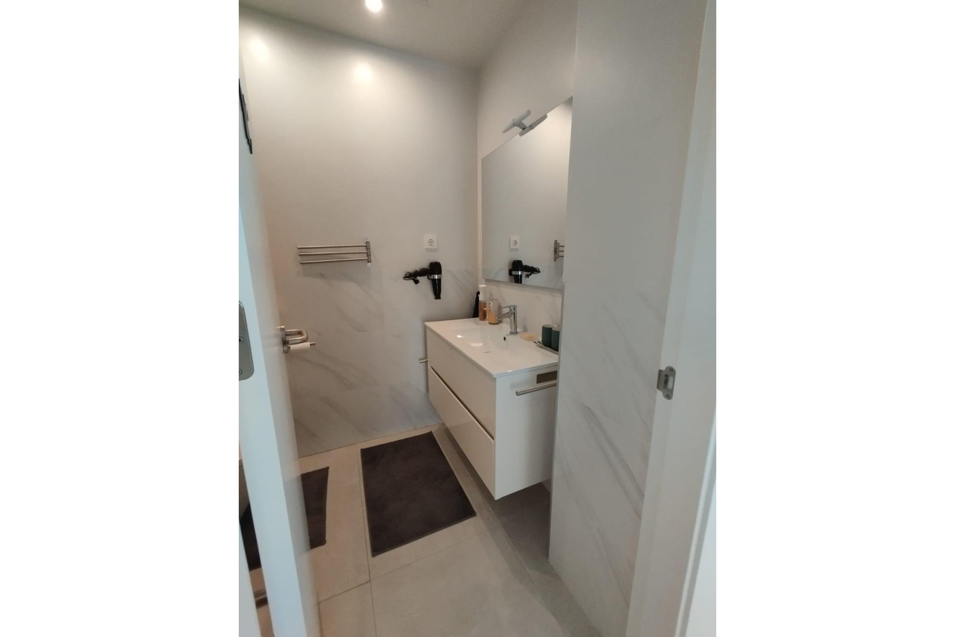Revânzare - Apartament -
Orihuela Costa - Los Dolses