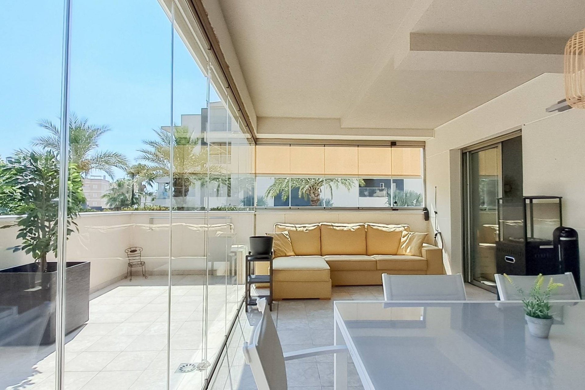 Revânzare - Apartament -
Orihuela Costa - Los Dolses